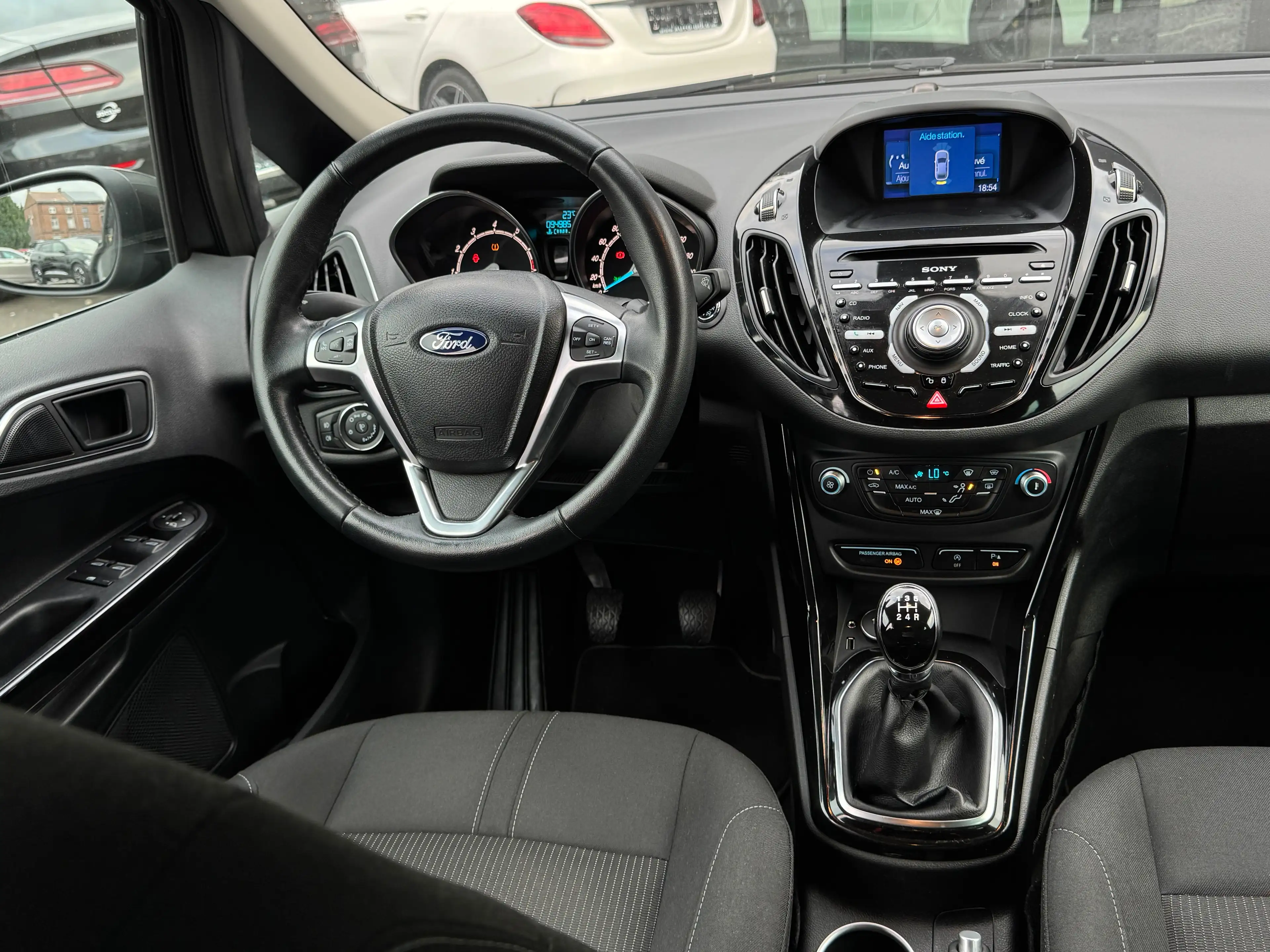 Ford B-Max 1.0i Titanium / ETAT SHOW-ROOM / 1PROP CARNET — photo 9