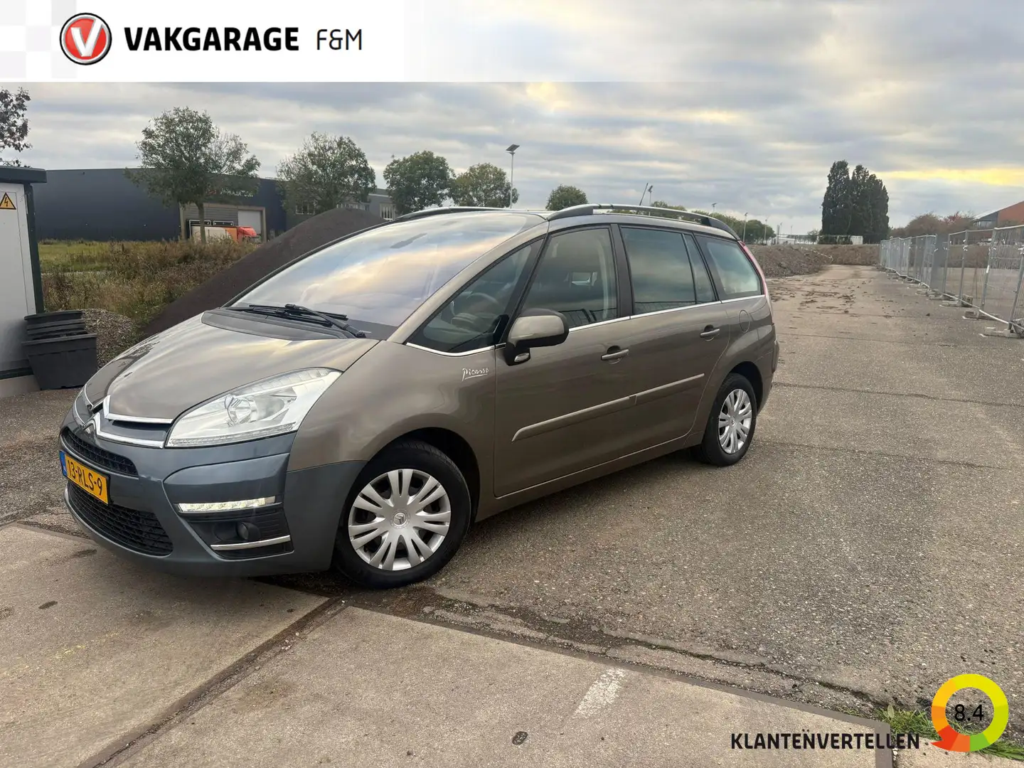 Citroen Grand C4 Picasso 1.6 THP Tendance EGS 7P Brun - 1