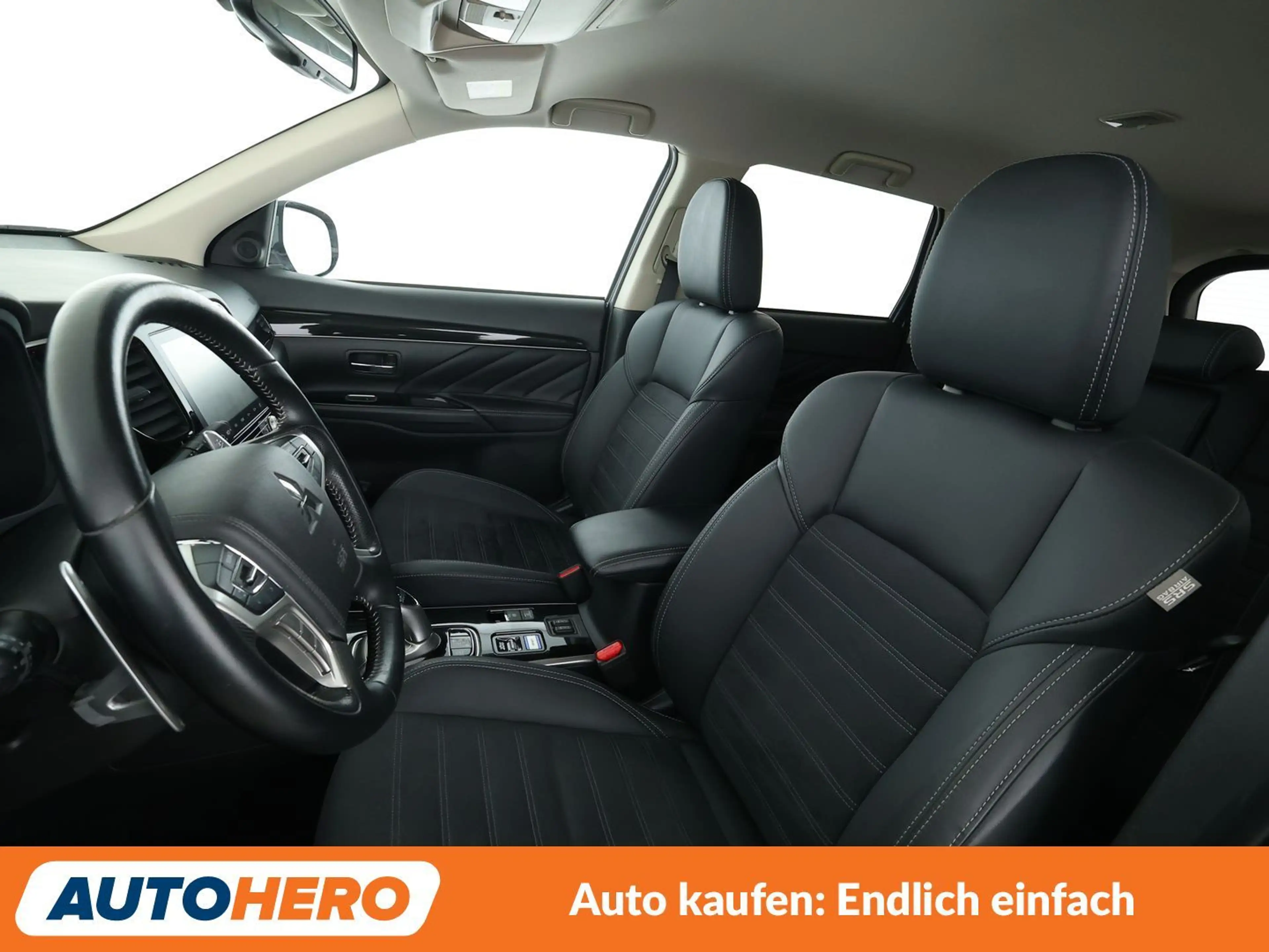 Mitsubishi Outlander 2.4 PHEV Spirit 4WD Aut.*NAVI*TEMPO*CAM*SHZ*AHK* — photo 10