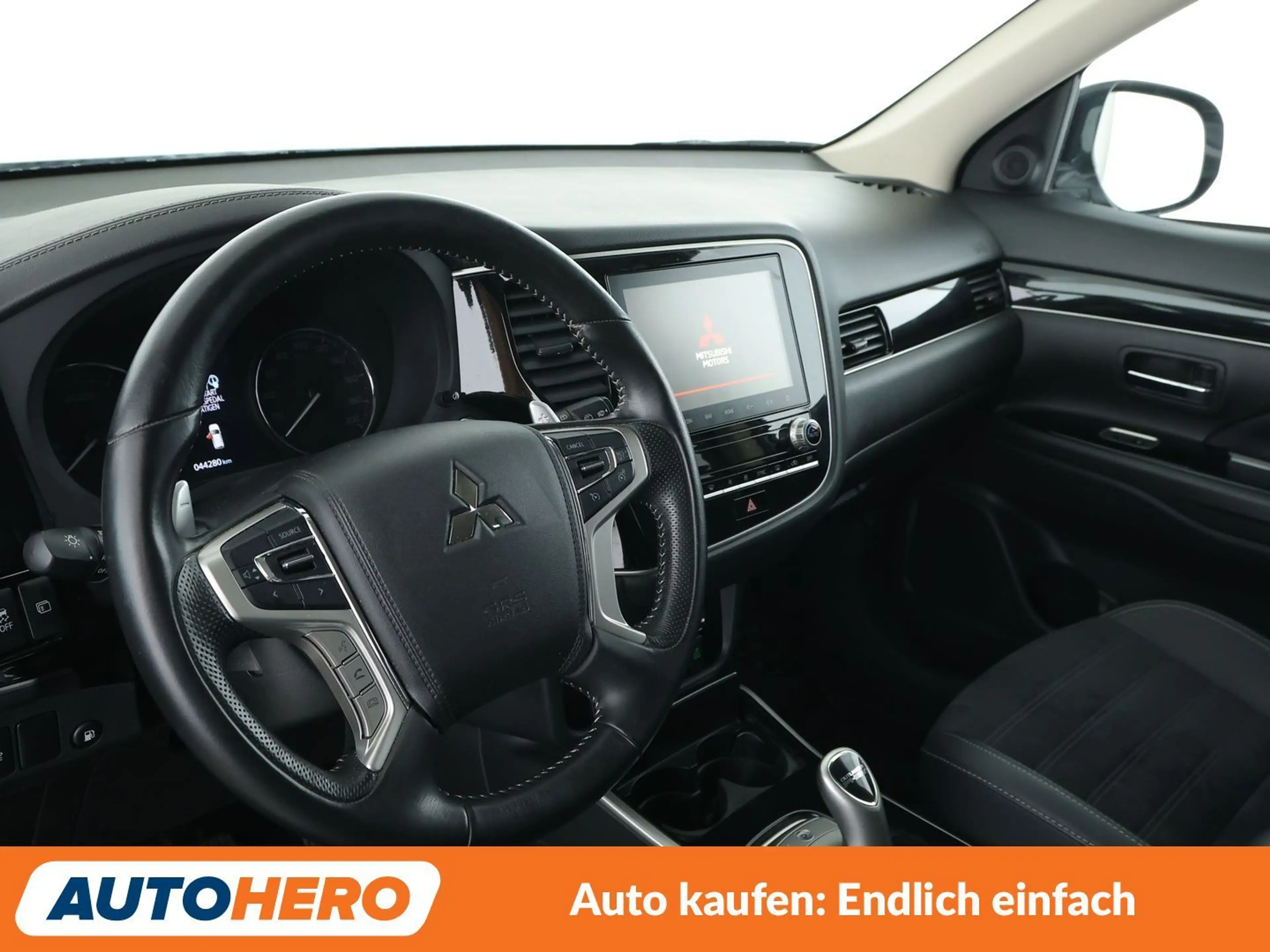Mitsubishi Outlander 2.4 PHEV Spirit 4WD Aut.*NAVI*TEMPO*CAM*SHZ*AHK* — photo 11