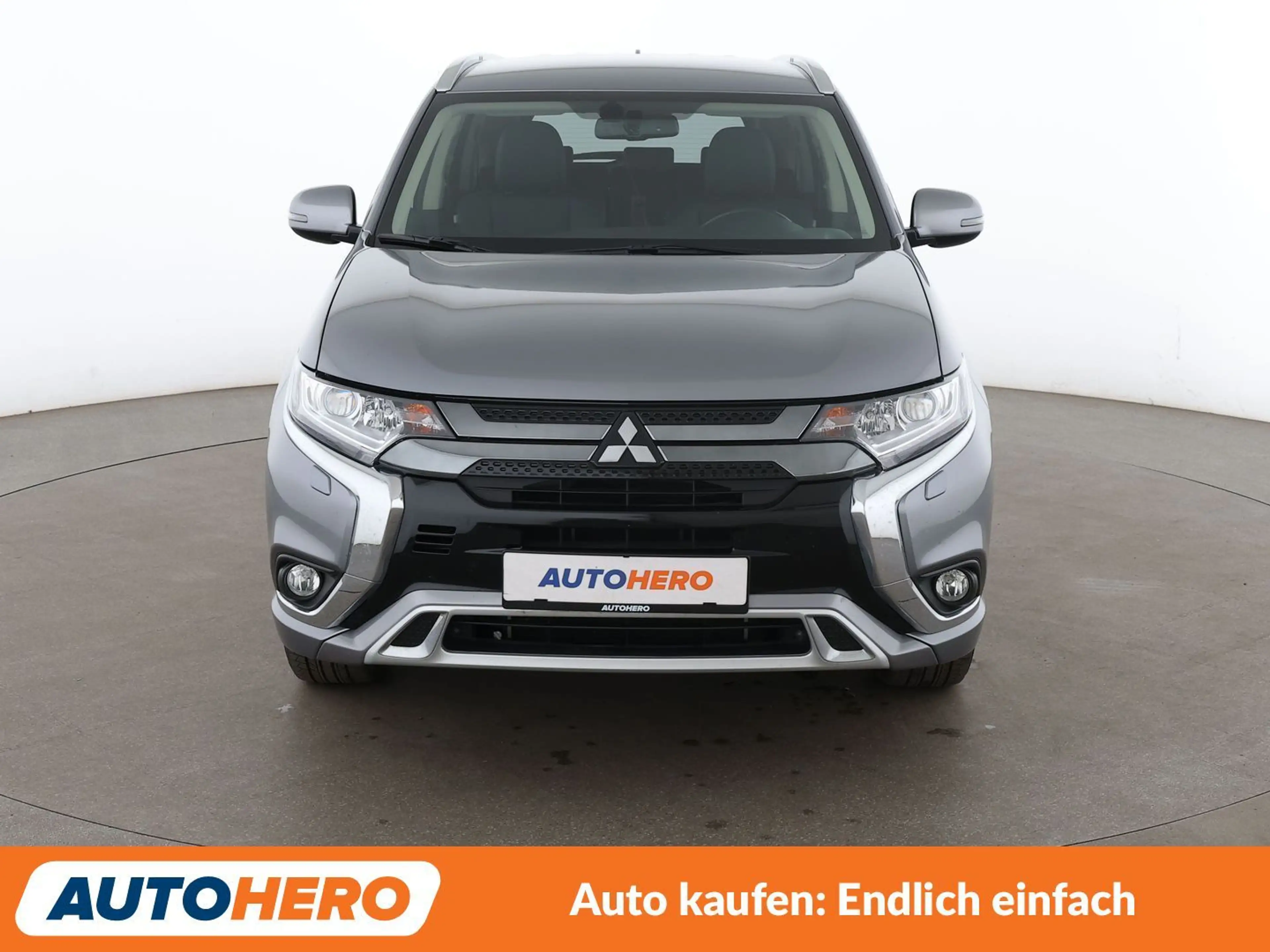Mitsubishi Outlander 2.4 PHEV Spirit 4WD Aut.*NAVI*TEMPO*CAM*SHZ*AHK* — photo 9
