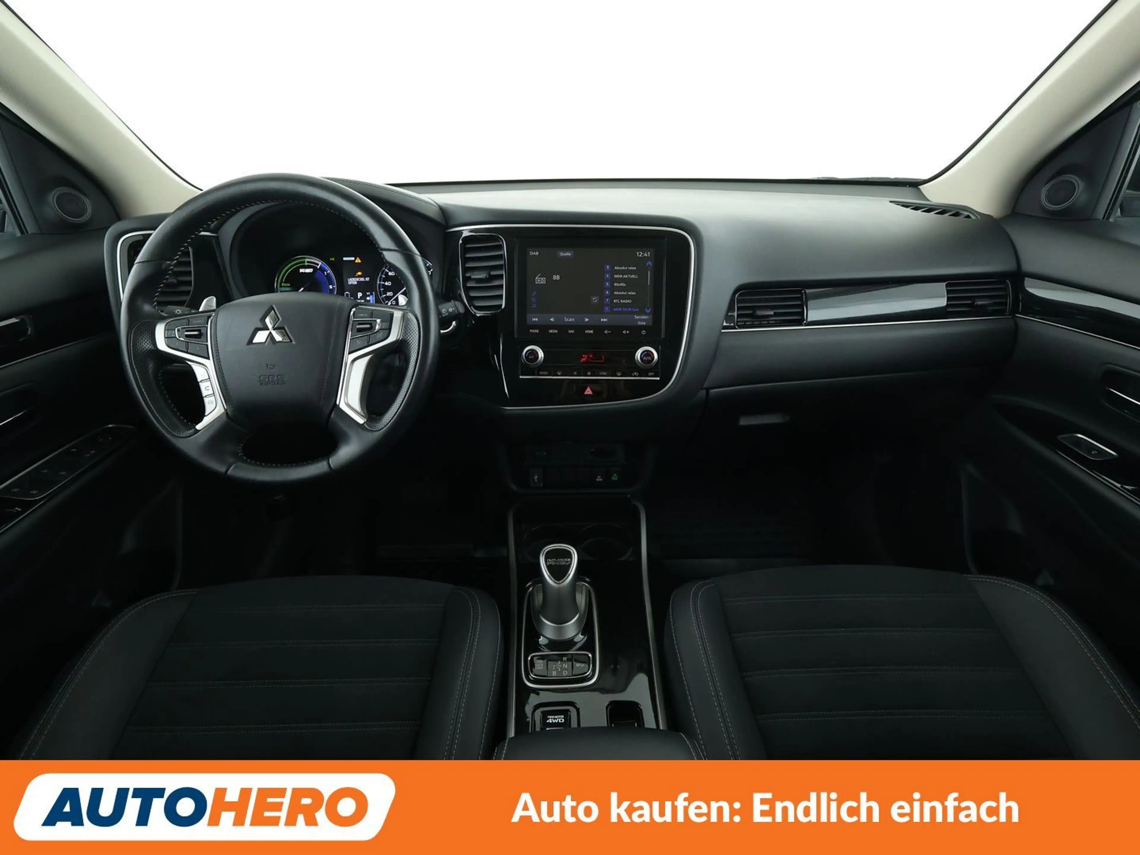 Mitsubishi Outlander 2.4 PHEV Spirit 4WD Aut.*NAVI*TEMPO*CAM*SHZ*AHK* — photo 12