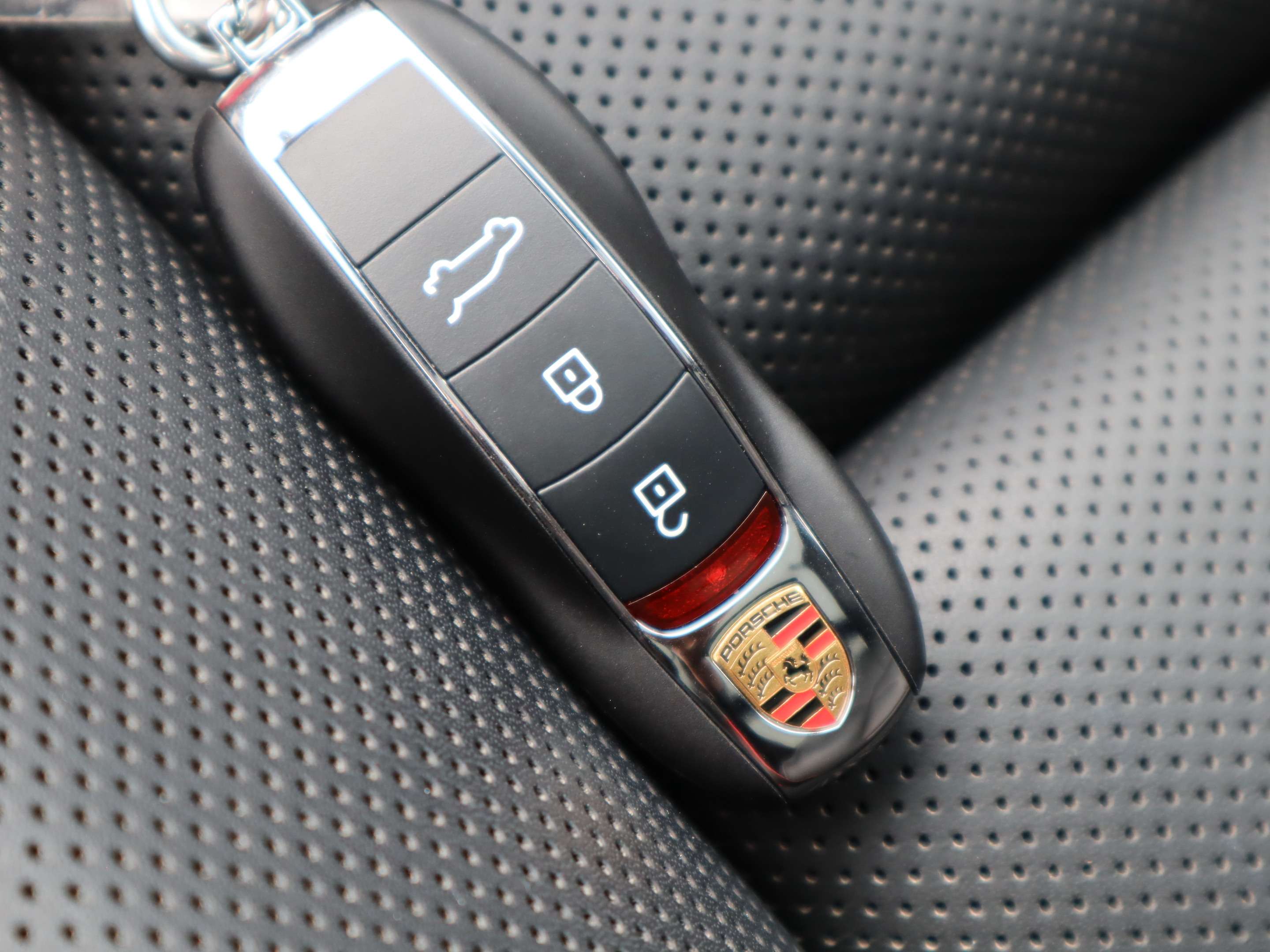 2024 Porsche Macan GTS AWD thumb 37