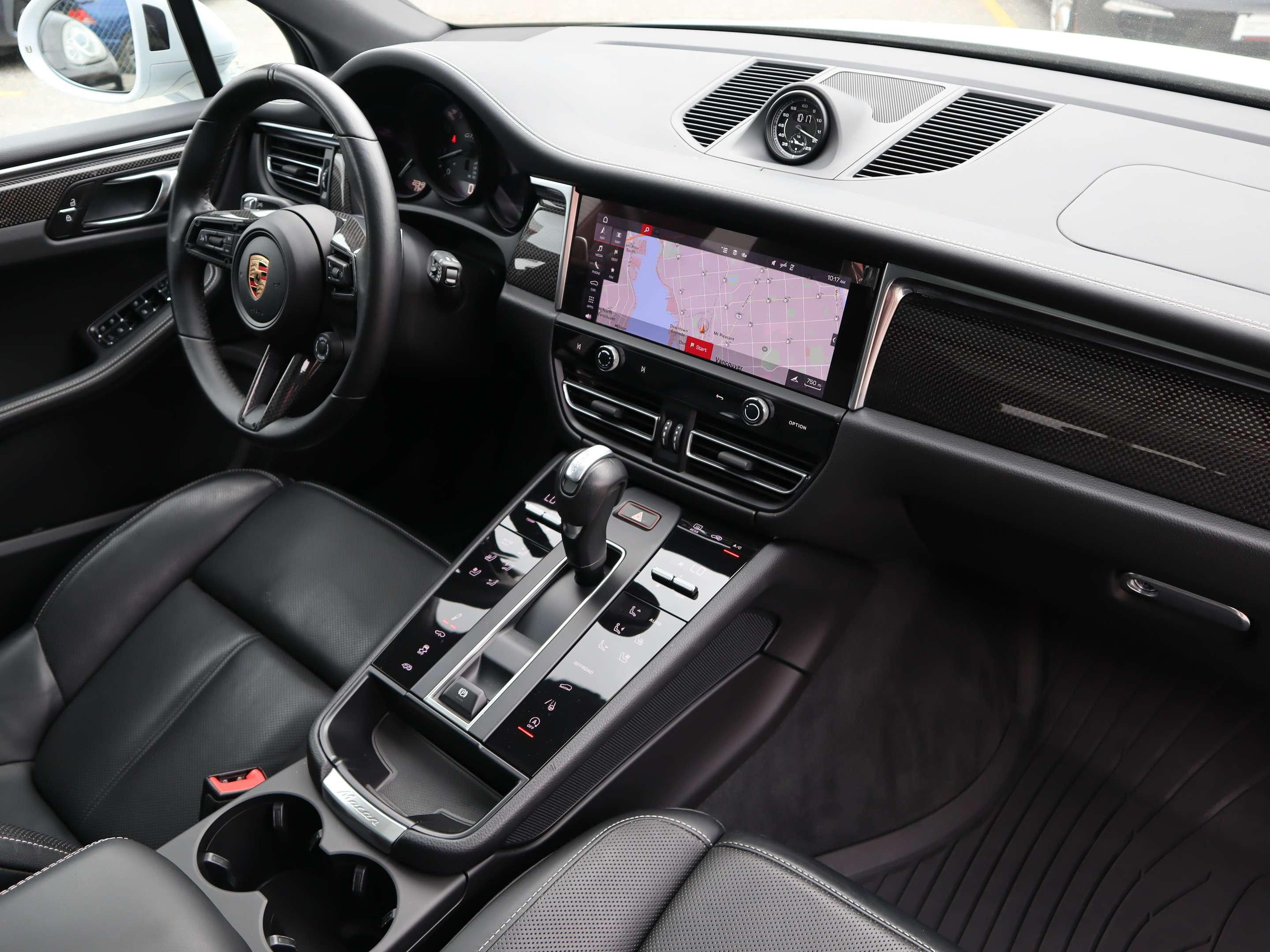 2024 Porsche Macan GTS AWD thumb 24