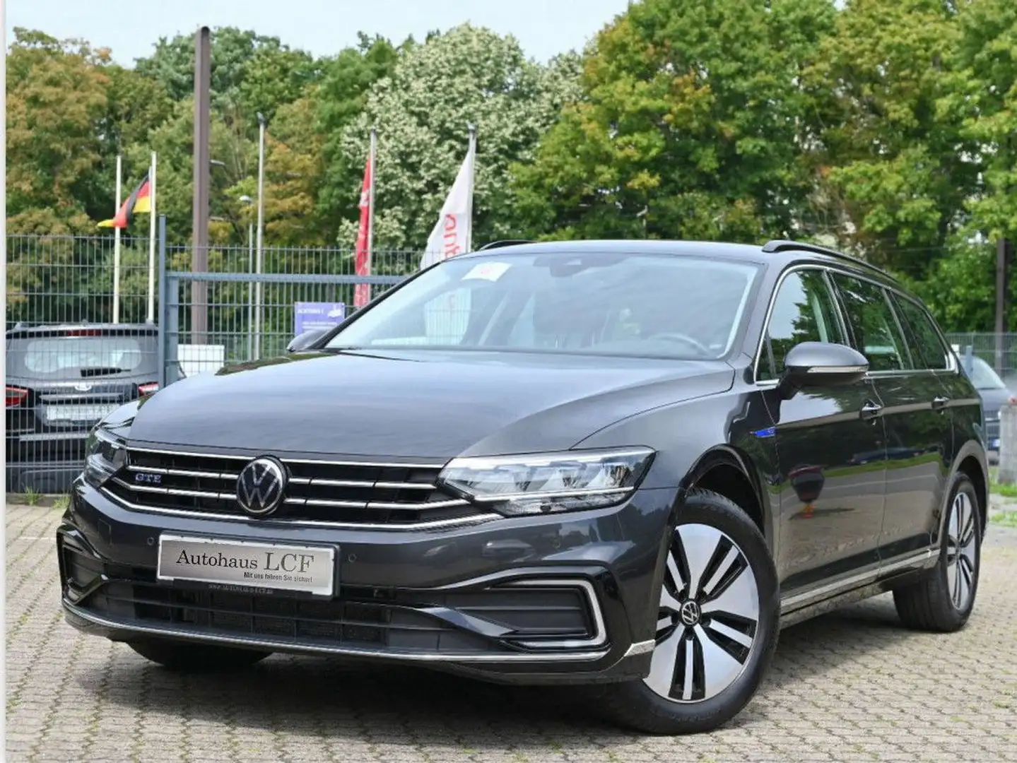 Volkswagen Passat Variant 1.4 TSI GTE 1.Hd Navi LED Kamera Gris - 1