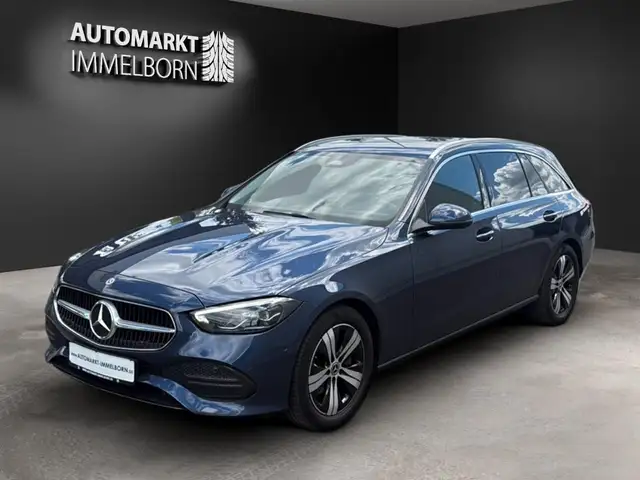 Mercedes-Benz C view 4