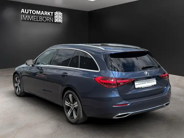Mercedes-Benz C view 5
