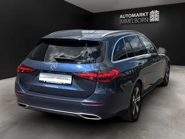 Mercedes-Benz C view 11