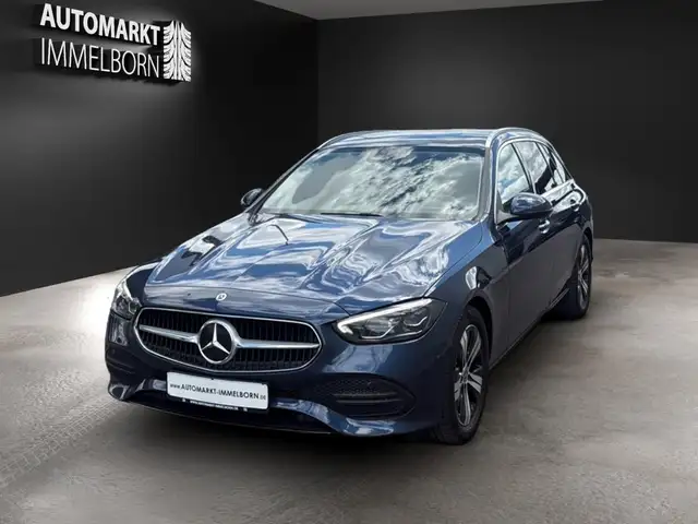 Mercedes-Benz C view 3