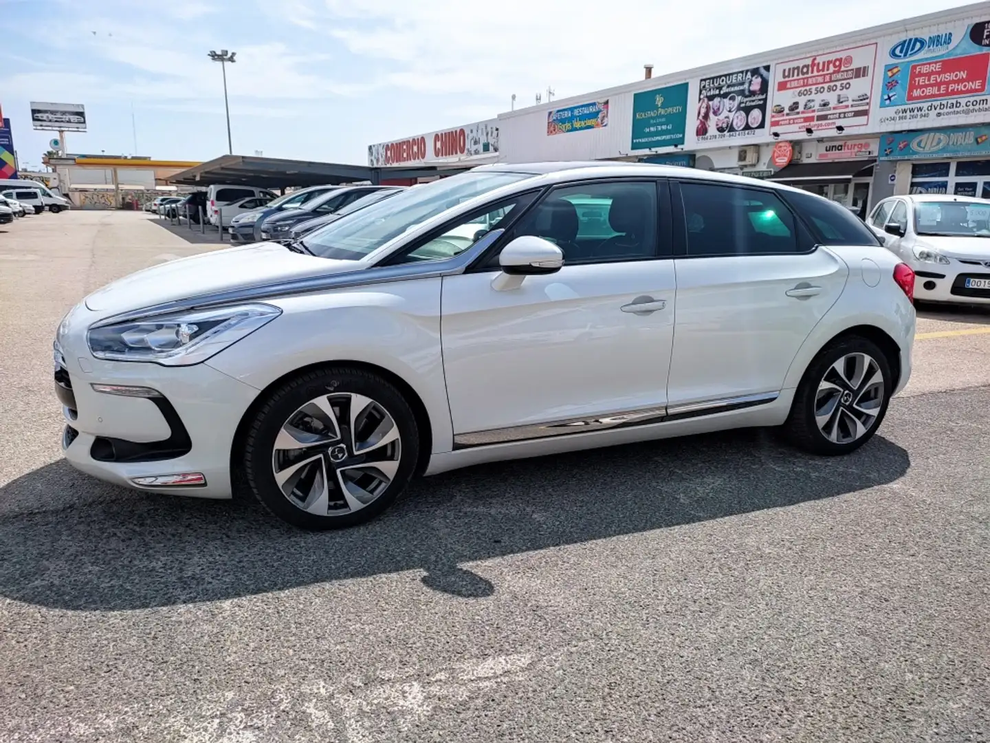 Citroen DS5 2.0HDi Desire Aut. 160 Fehér - 2