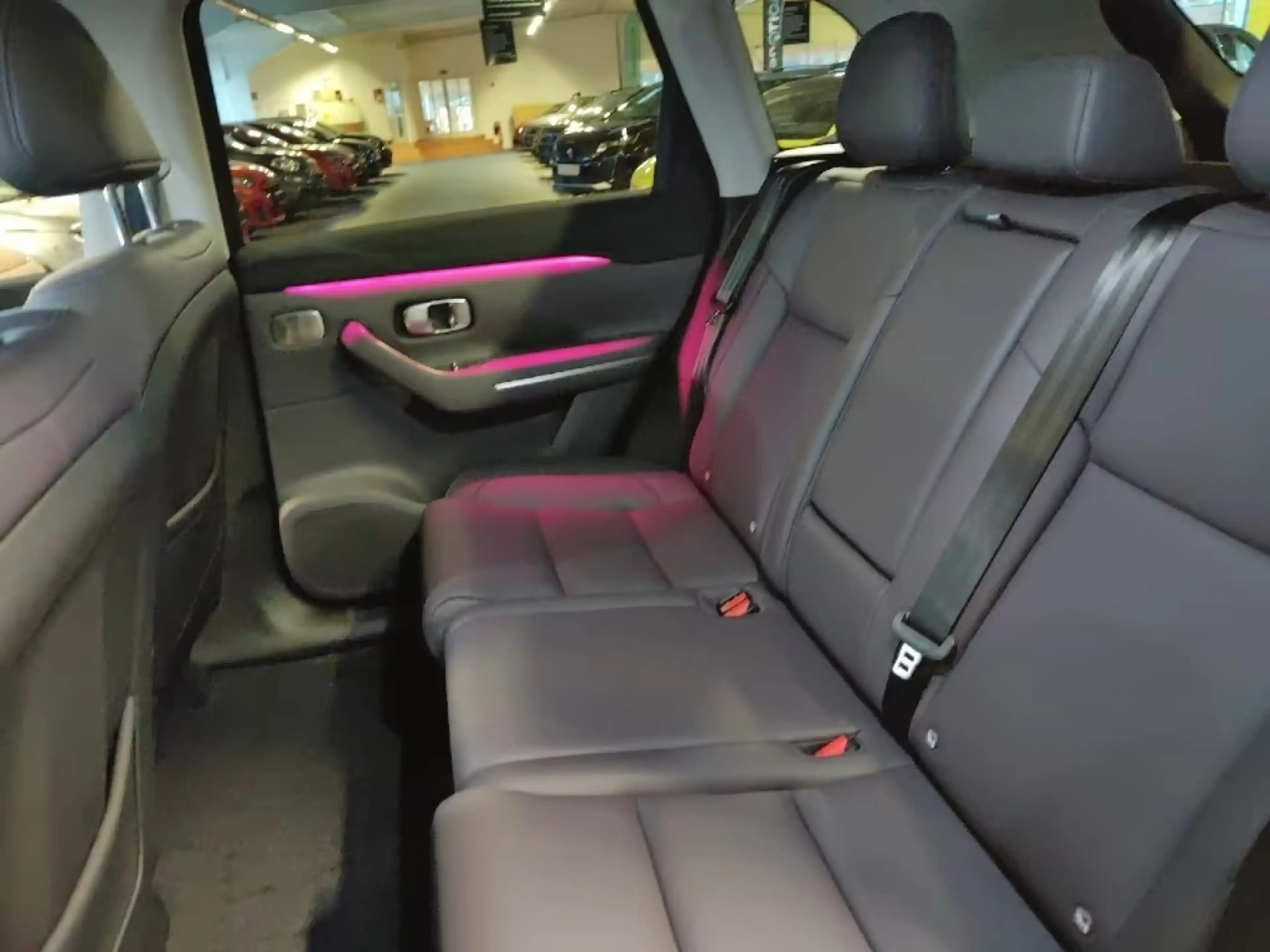 Leapmotor C10 1.5 28 W REEV Design ACC+LED+Navi+Pano — photo 15