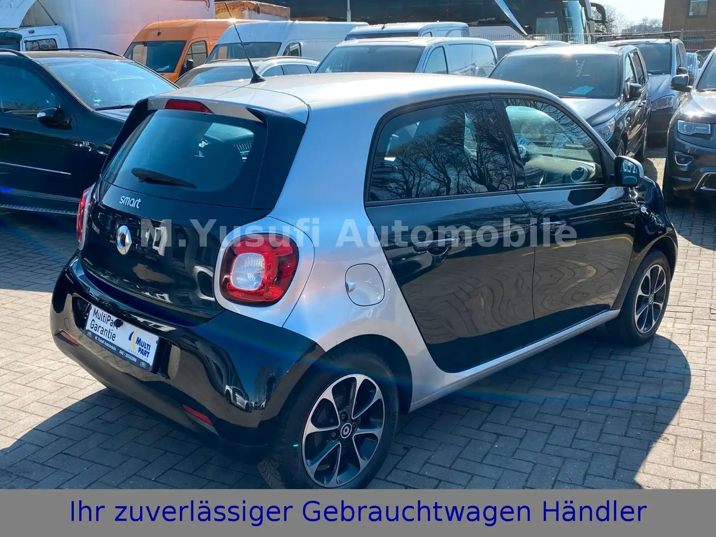 smart forFour FORFOUR 1.0 KLIMA|99-TKM|TEMPOM.|SITZH.|NAVI|CAM Schwarz - 2