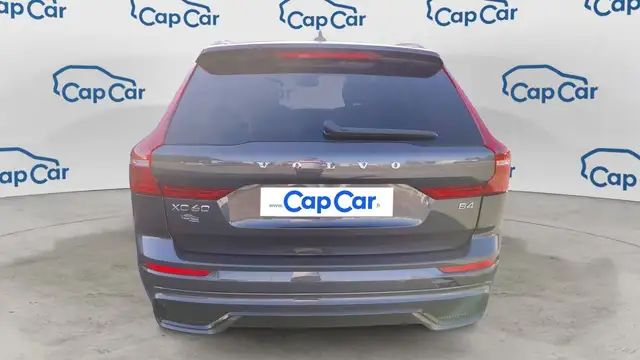 Volvo XC60 view 3