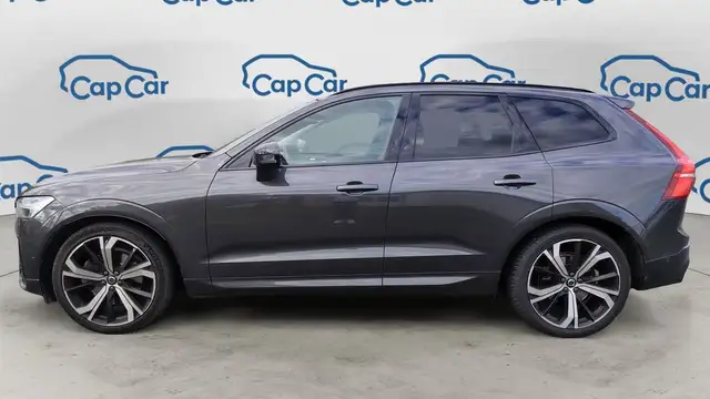 Volvo XC60 view 2