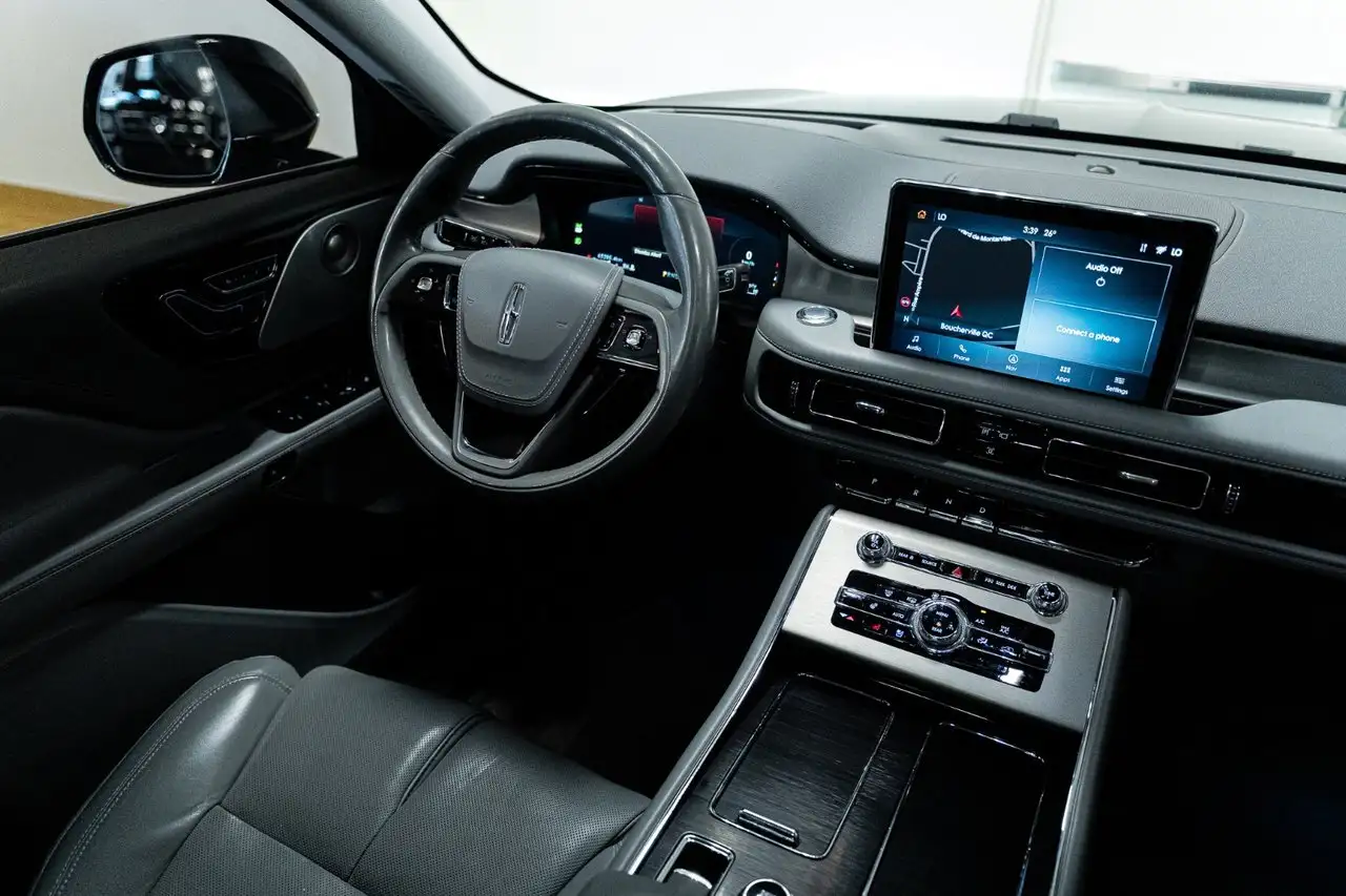 Lincoln Aviator снимка Lincoln Aviator