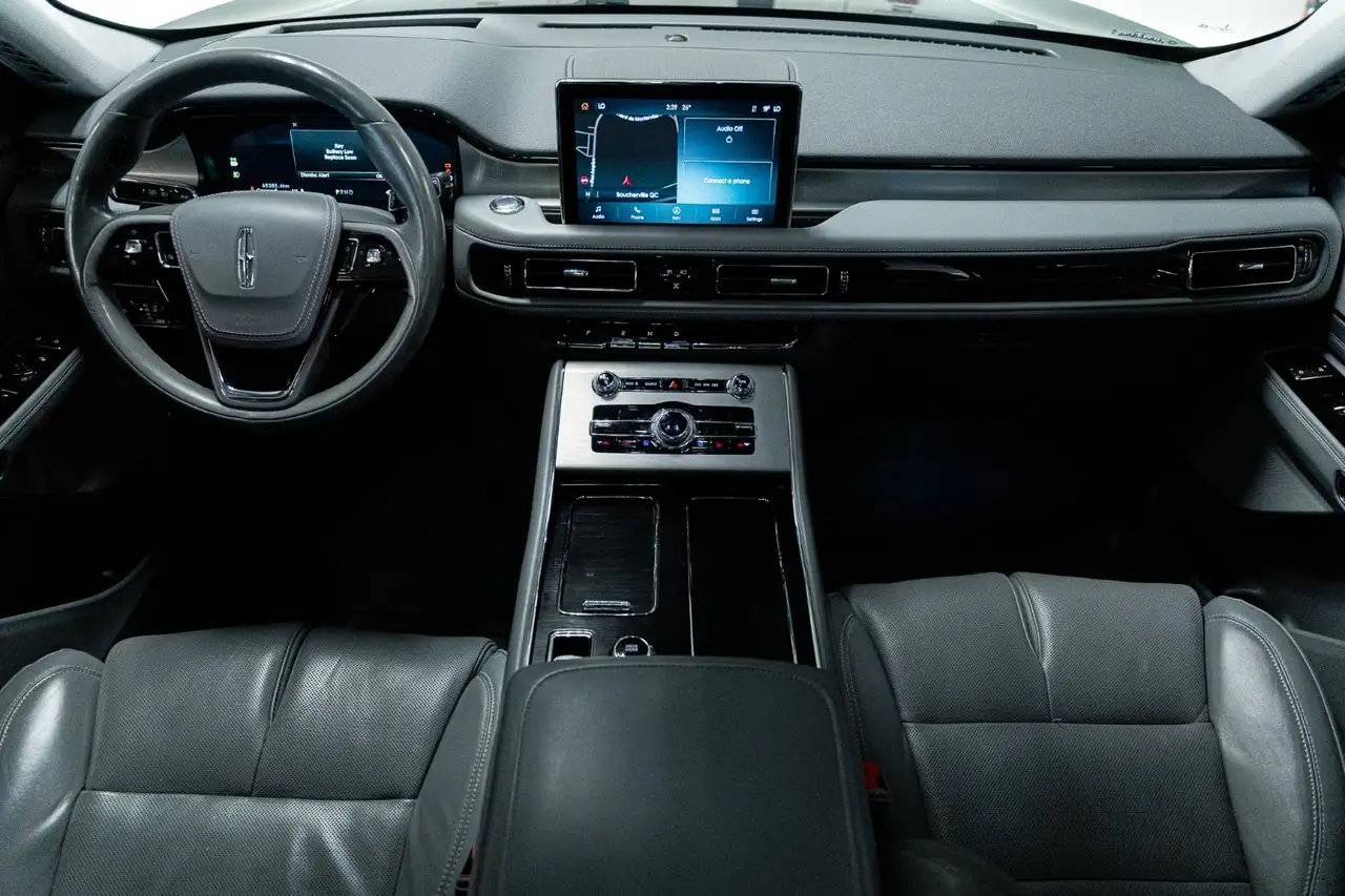 Lincoln Aviator снимка Lincoln Aviator