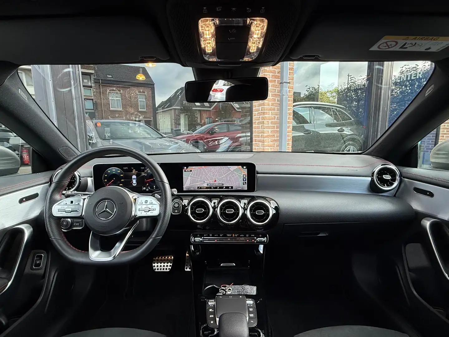 Mercedes-Benz CLA 180 AMG pack I CarPlay I LED I CAM I Sièges Chauff Beige - 2