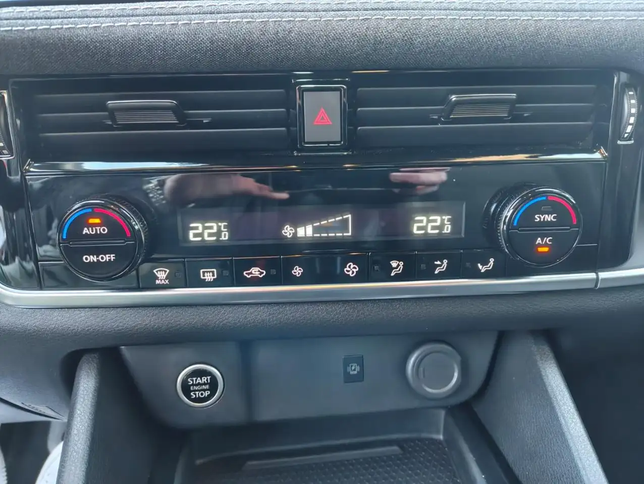 Nissan Qashqai MHEV 140 CV Acenta, миниатюра 9