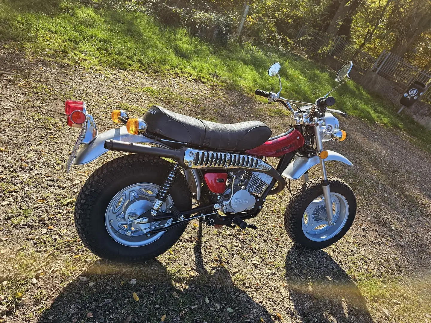 Suzuki RV 125 Tracker, Neuzustand Rot - 1