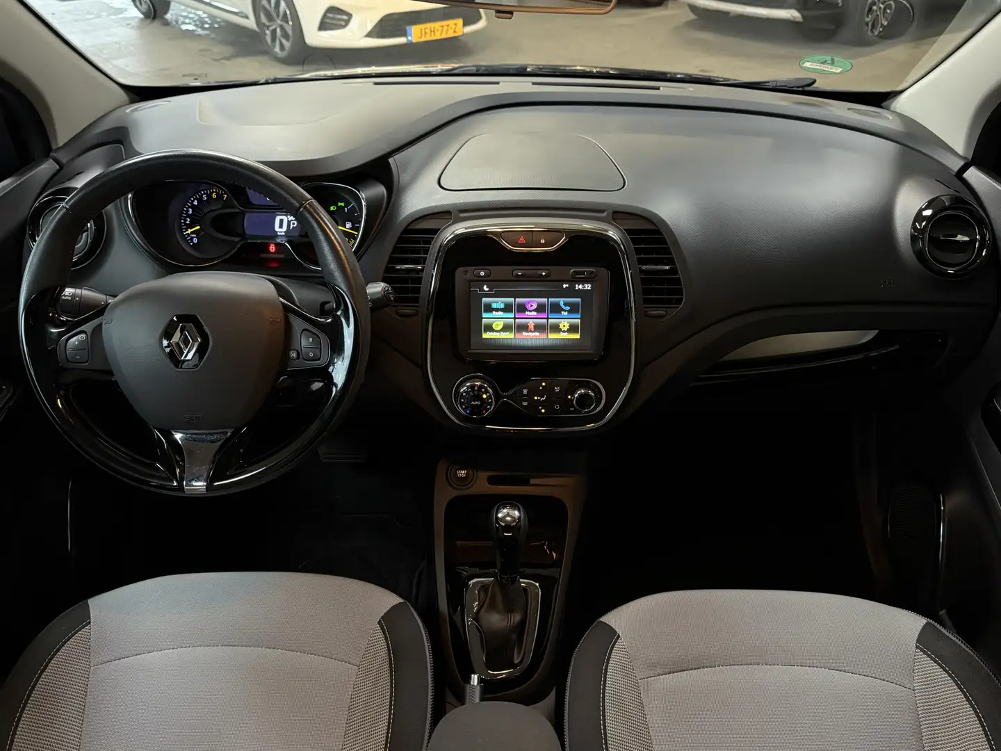 Renault Captur 1.2 TCe Dynamique Navi | Clima | Camera | 17 " | S Noir - 2