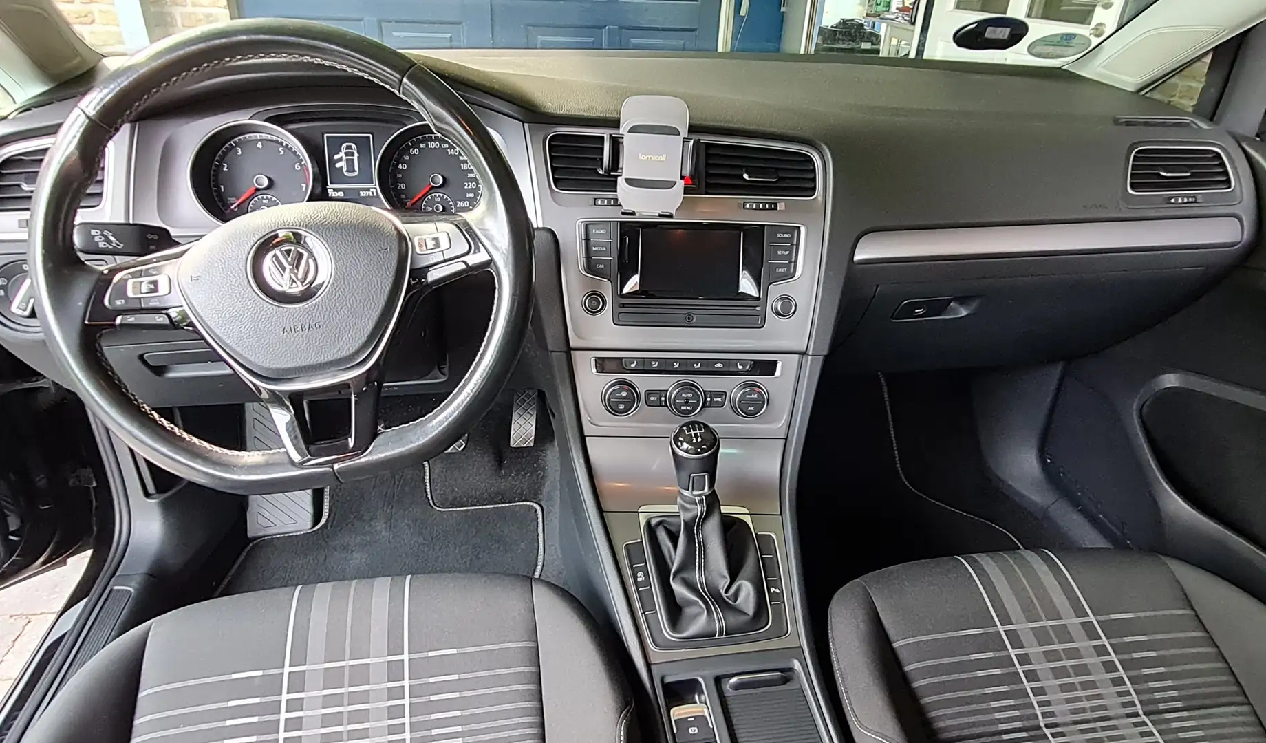 Volkswagen Golf Golf 1.2 TSI BlueMotion Technology Lounge Schwarz - 2