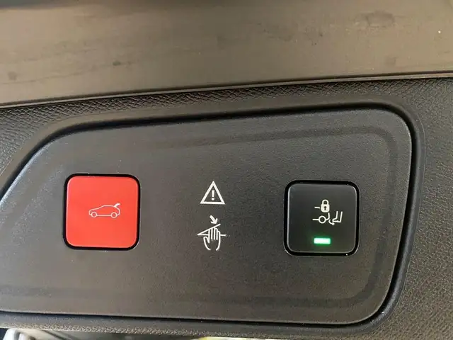 Peugeot 3008 view 13