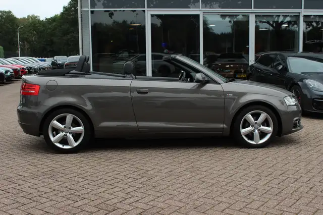 Audi A3 view 5