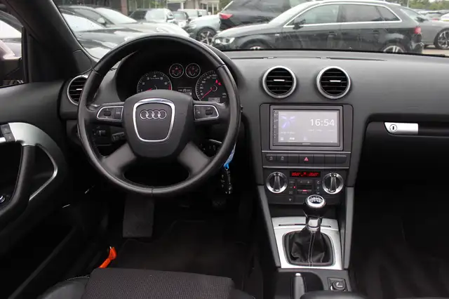 Audi A3 view 9