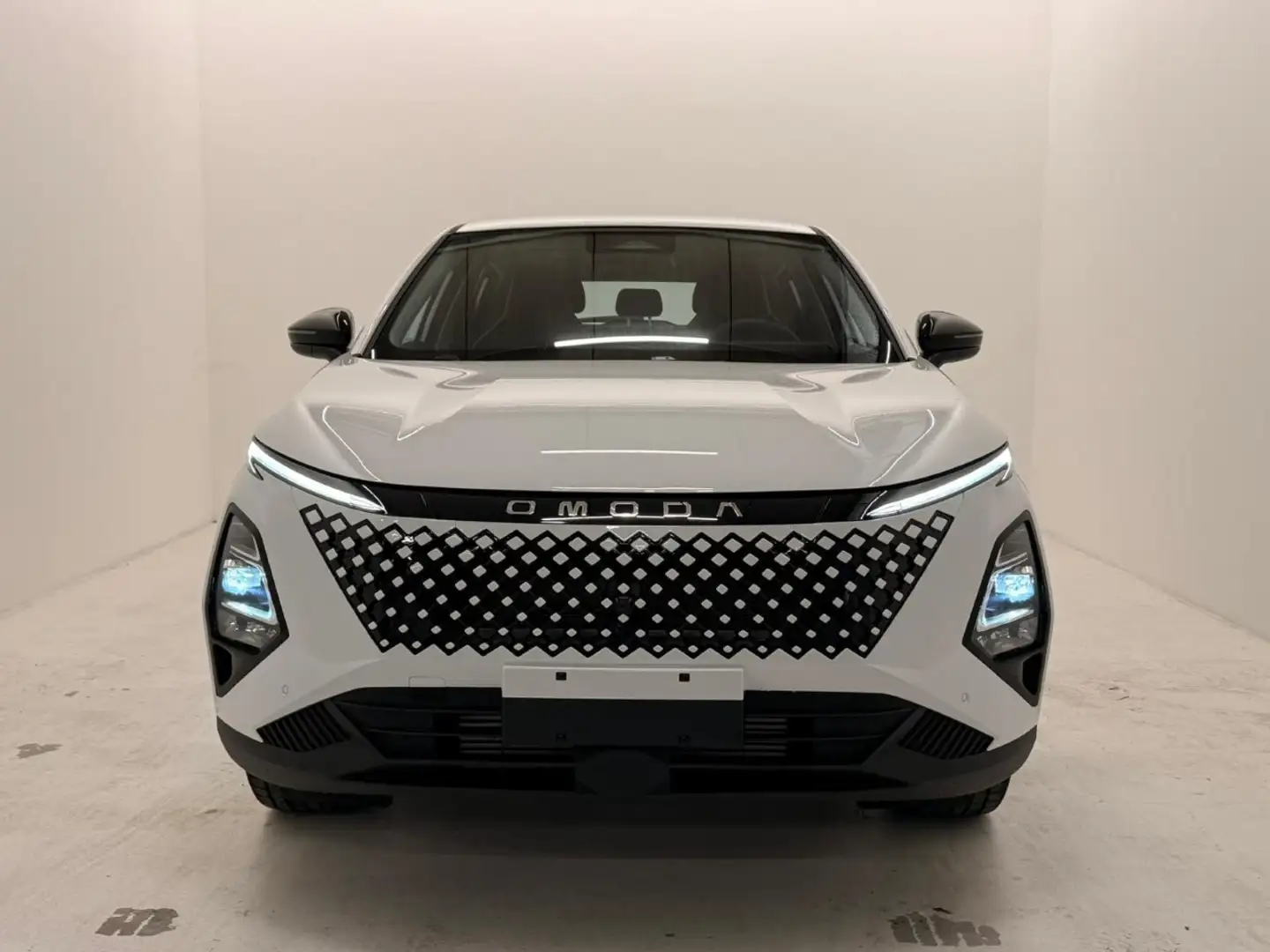 Omoda 5 1.6 TGDI 7DCT Pure Anniversary Bianco - 2