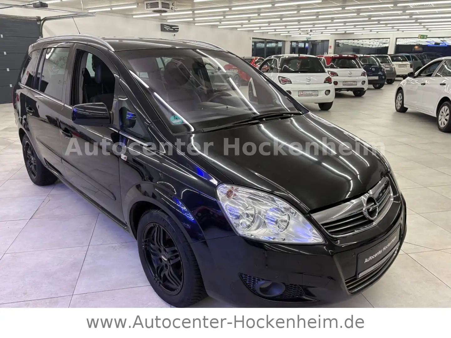 Opel Zafira B Innovation 7 Sitzer Schwarz - 1