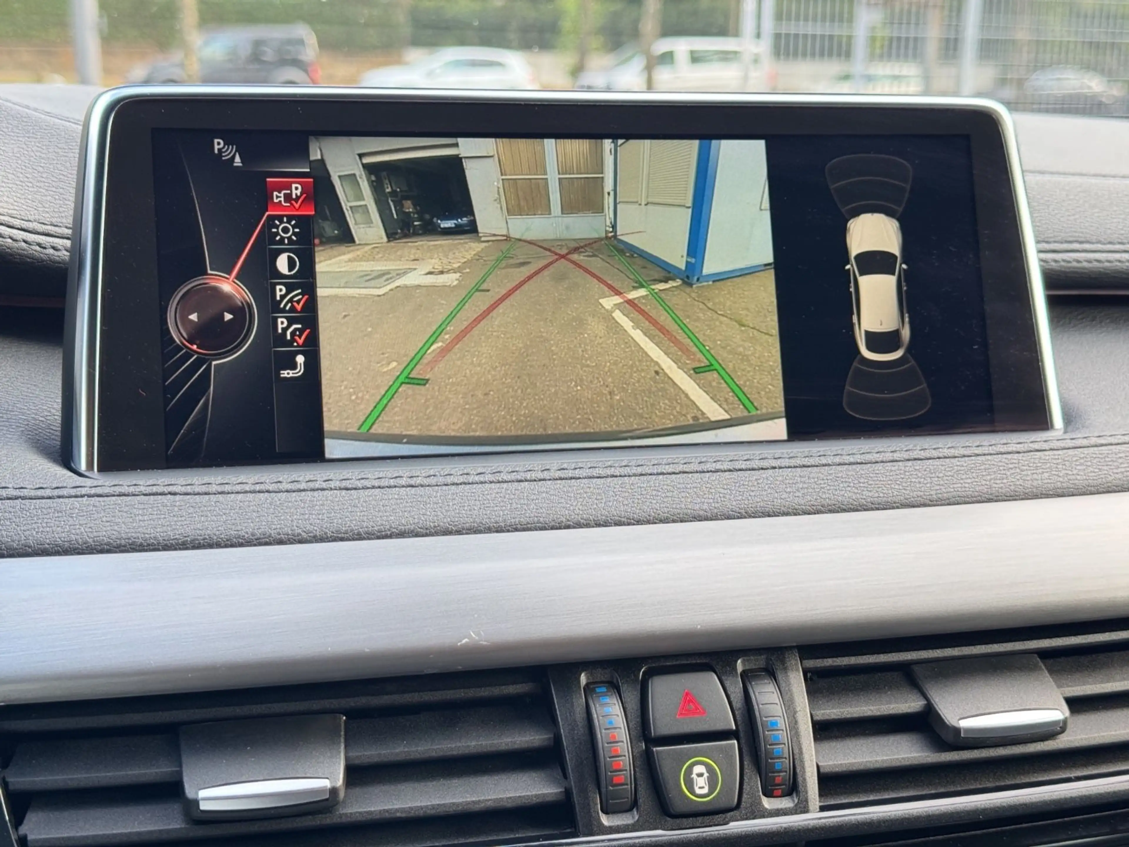 BMW X6 xDrive 40 d*M-PAKET*HEAD UP*PANO*360 — photo 24