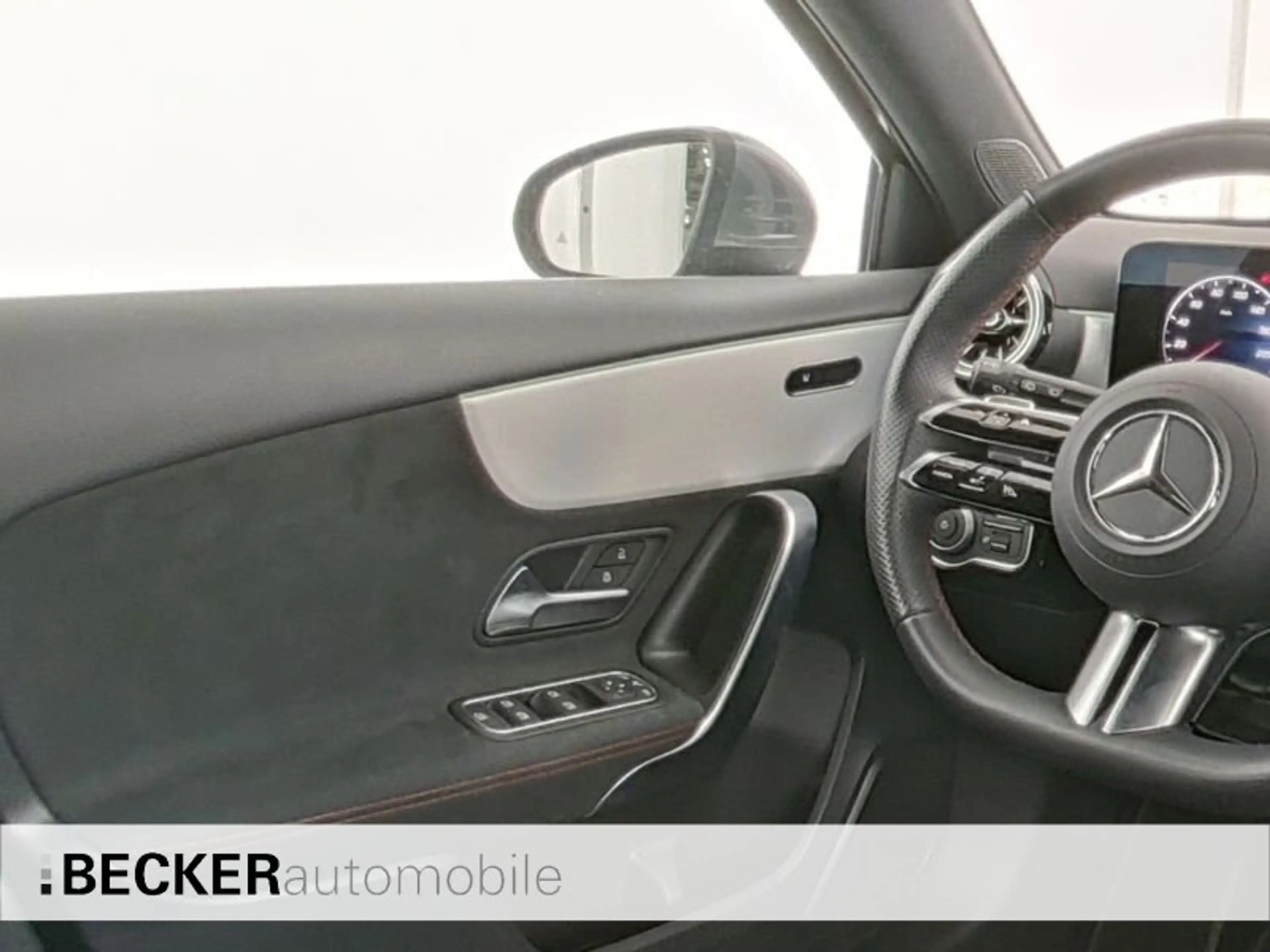 Mercedes-Benz A 200 A 200 EDITION AMG MULTIBEAM 360° TOTWINKEL DISTR — photo 9