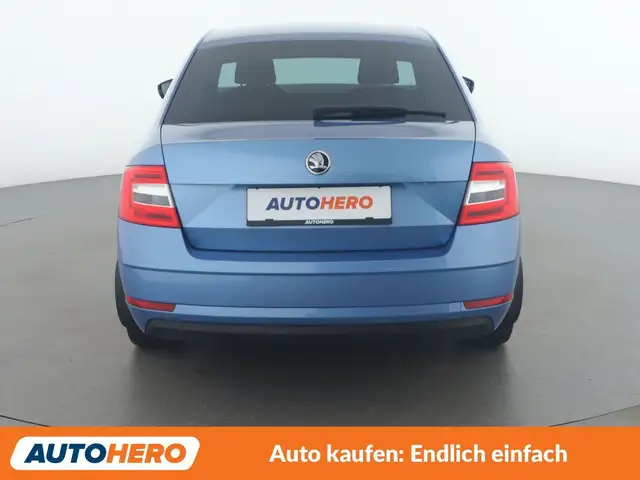 Skoda Octavia view 5