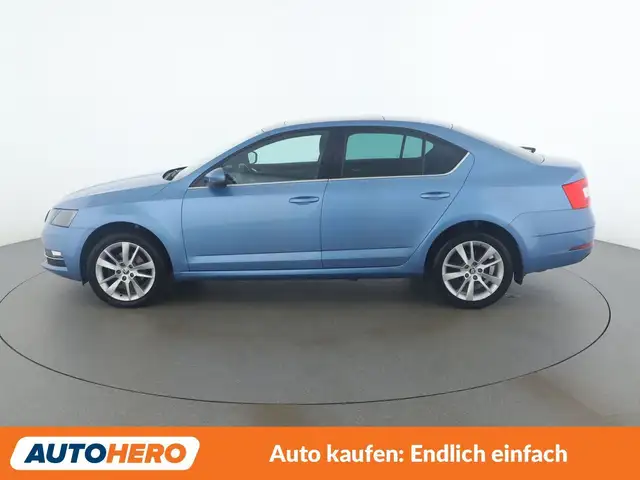 Skoda Octavia view 3