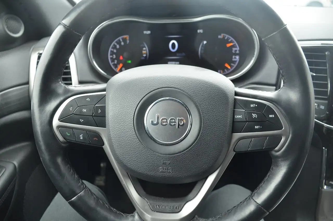 Jeep Grand Cherokee снимка Jeep Grand Cherokee