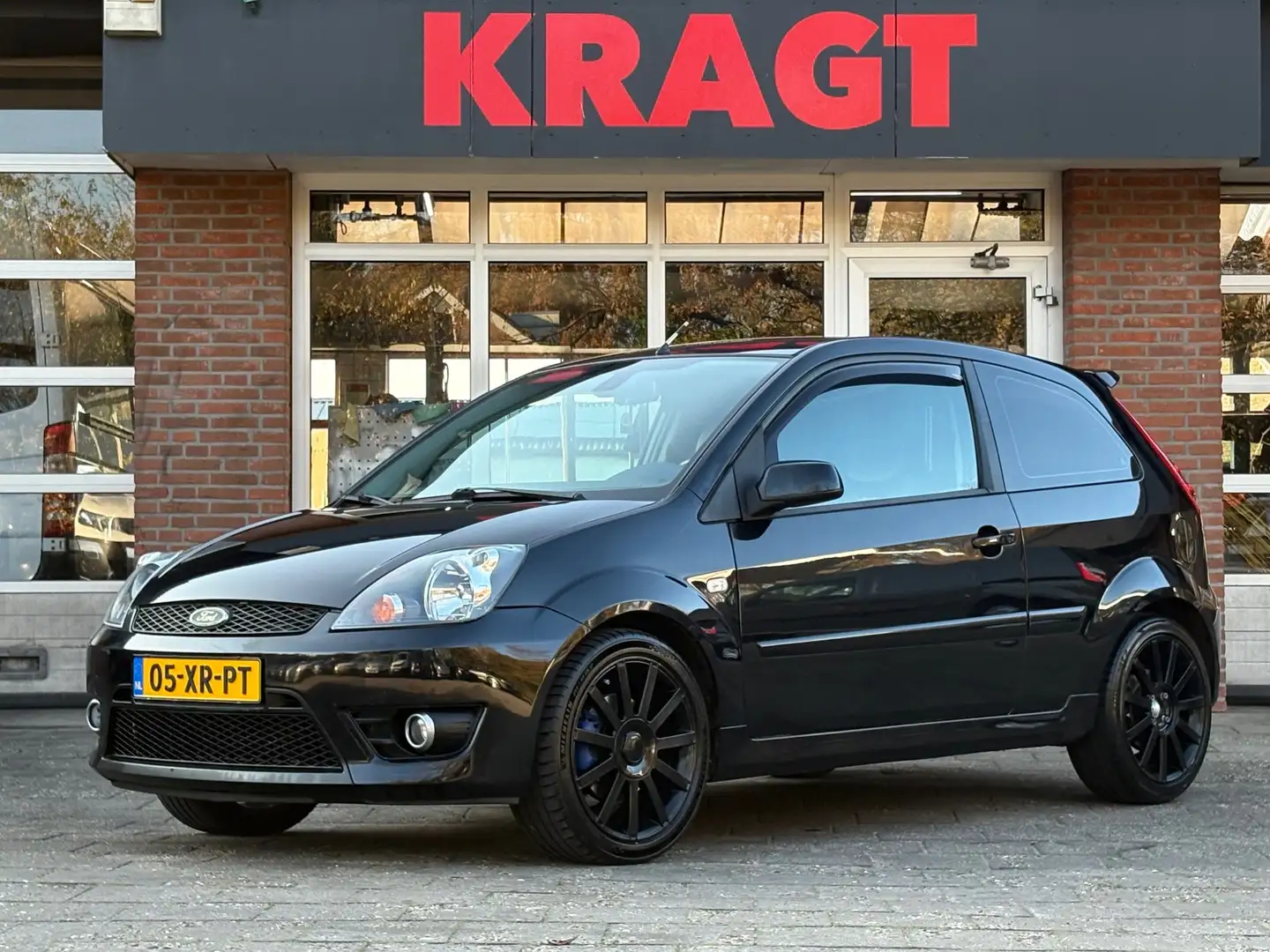 Ford Fiesta ST 2.0-16V 150 pk - navi - airco - zeer sportief! Noir - 1