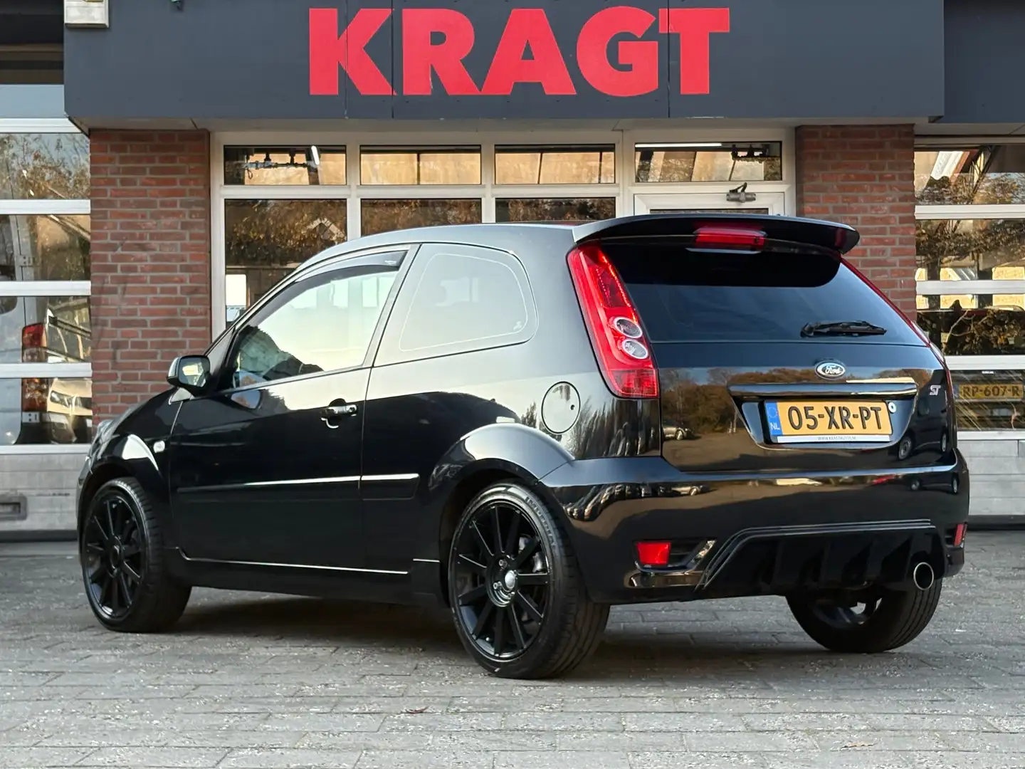 Ford Fiesta ST 2.0-16V 150 pk - navi - airco - zeer sportief! Noir - 2