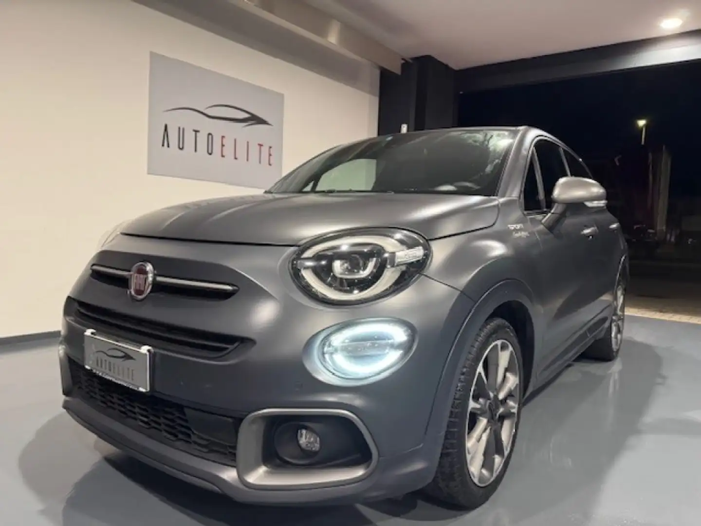 Fiat 500X 1.0 T3 120 CV Sport Grijs - 1