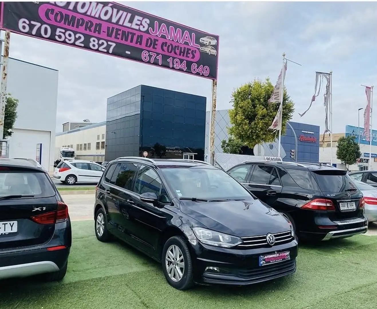 Volkswagen Touran Familiar Automático de 5 Puertas Negro - 1