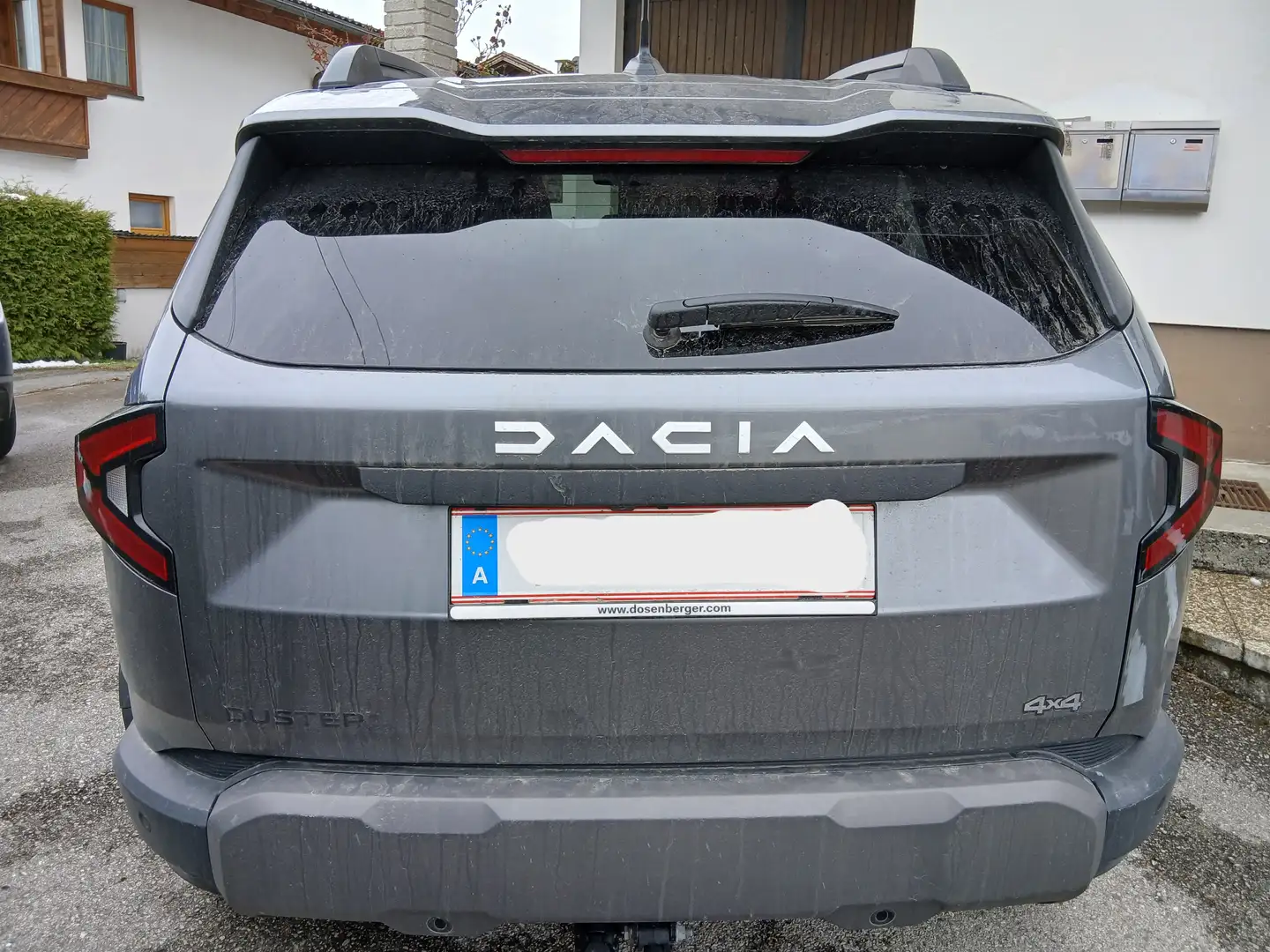 Dacia Duster Duster Extreme TCe 130 mHev 4x4 Extreme Grau - 2