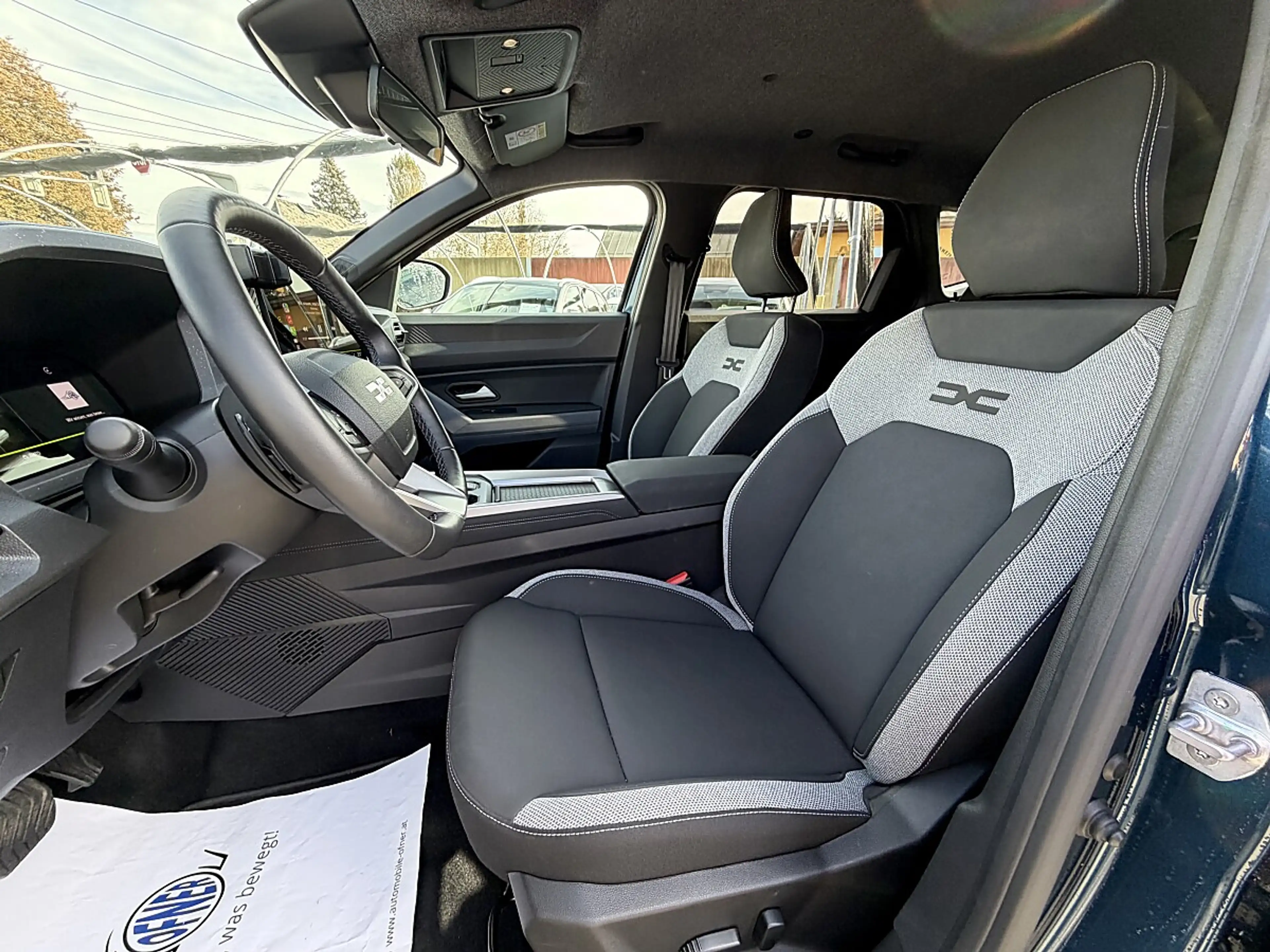 Dacia Bigster Journey G-150 4x4 Aut. LED PDC 19" Multi-View 3... — photo 12