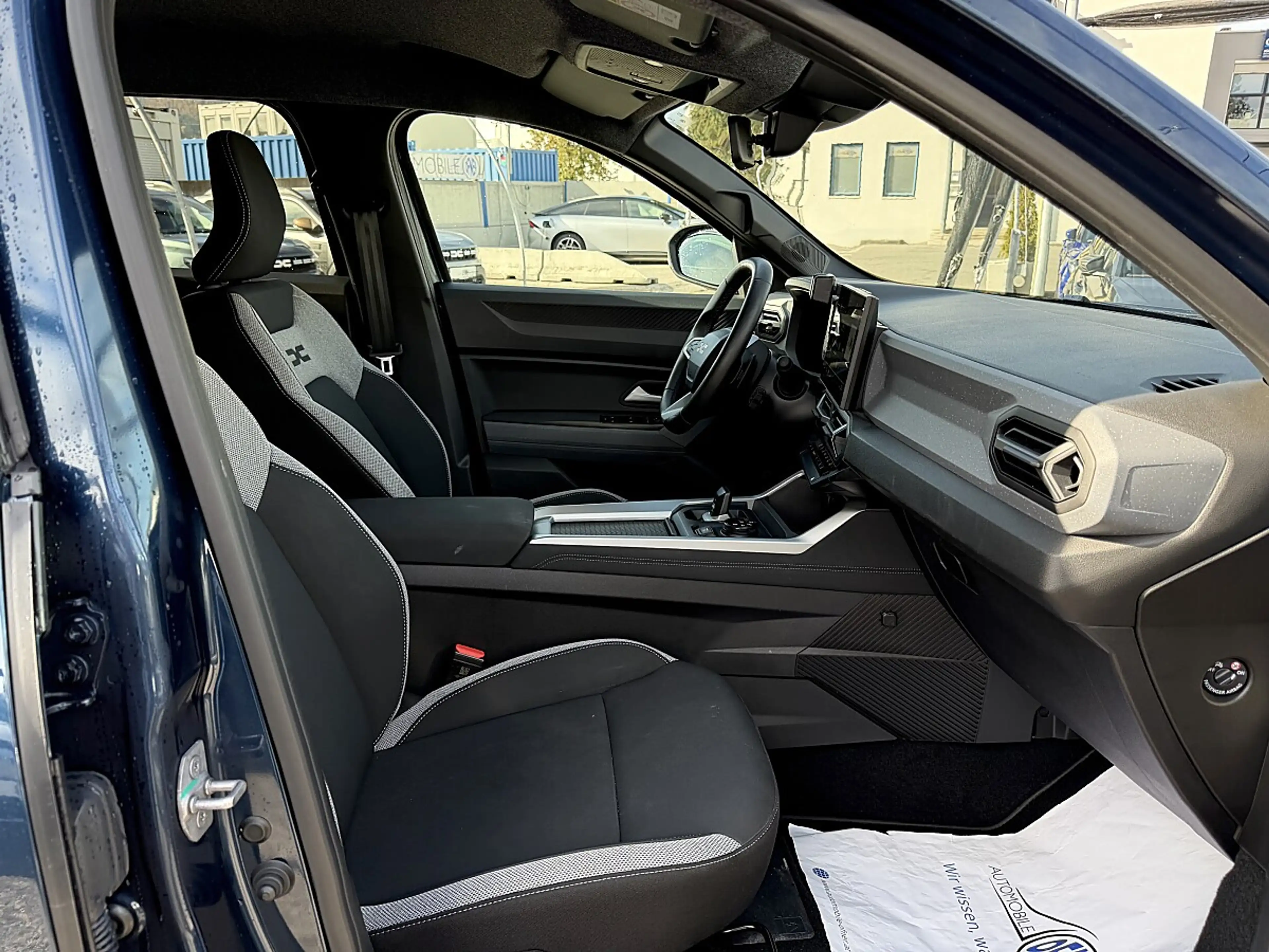 Dacia Bigster Journey G-150 4x4 Aut. LED PDC 19" Multi-View 3... — photo 10