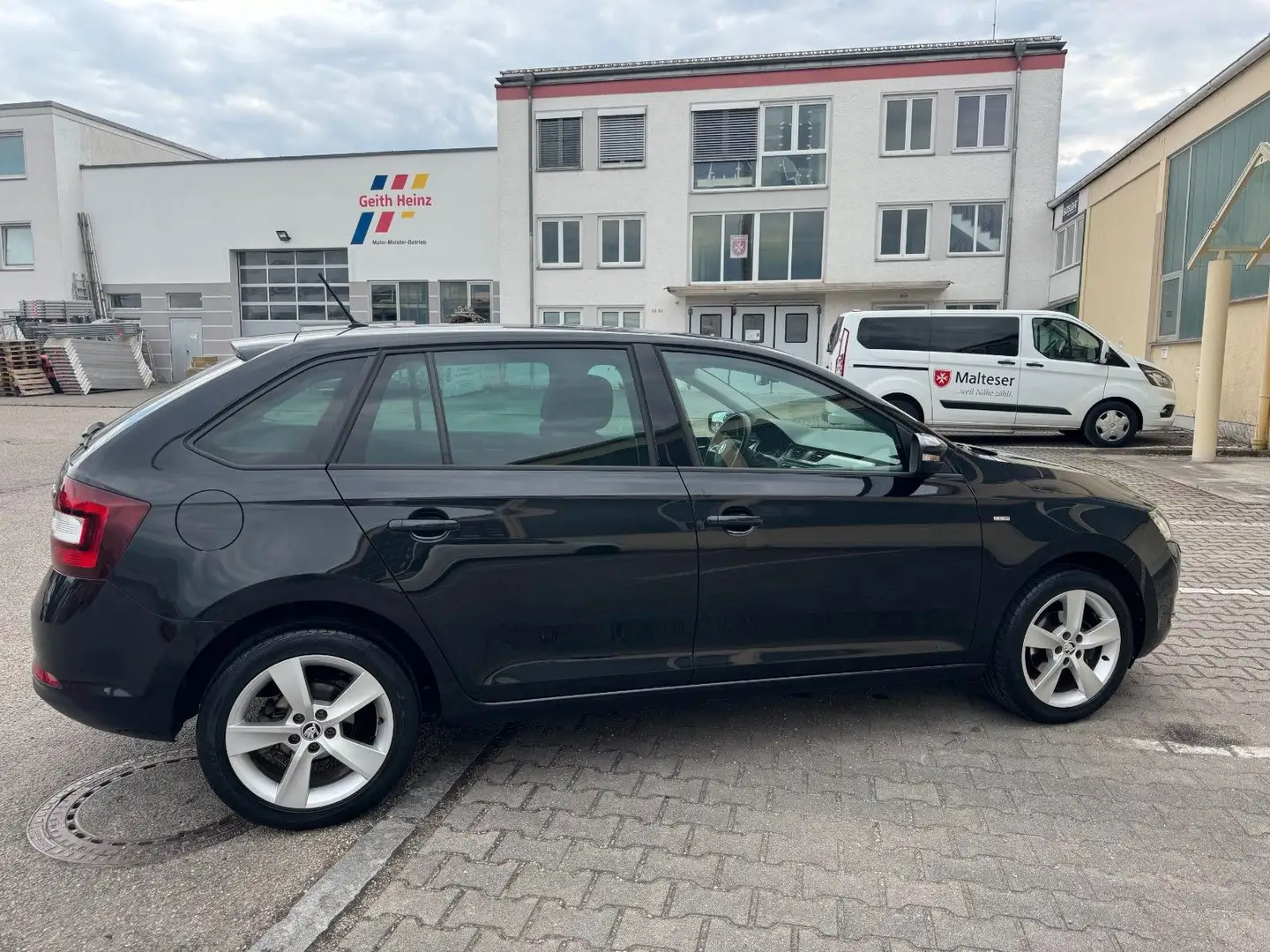 Skoda Rapid/Spaceback Spaceback 1.0 TSI Clever°PDC°SITZHZG.° Schwarz - 2
