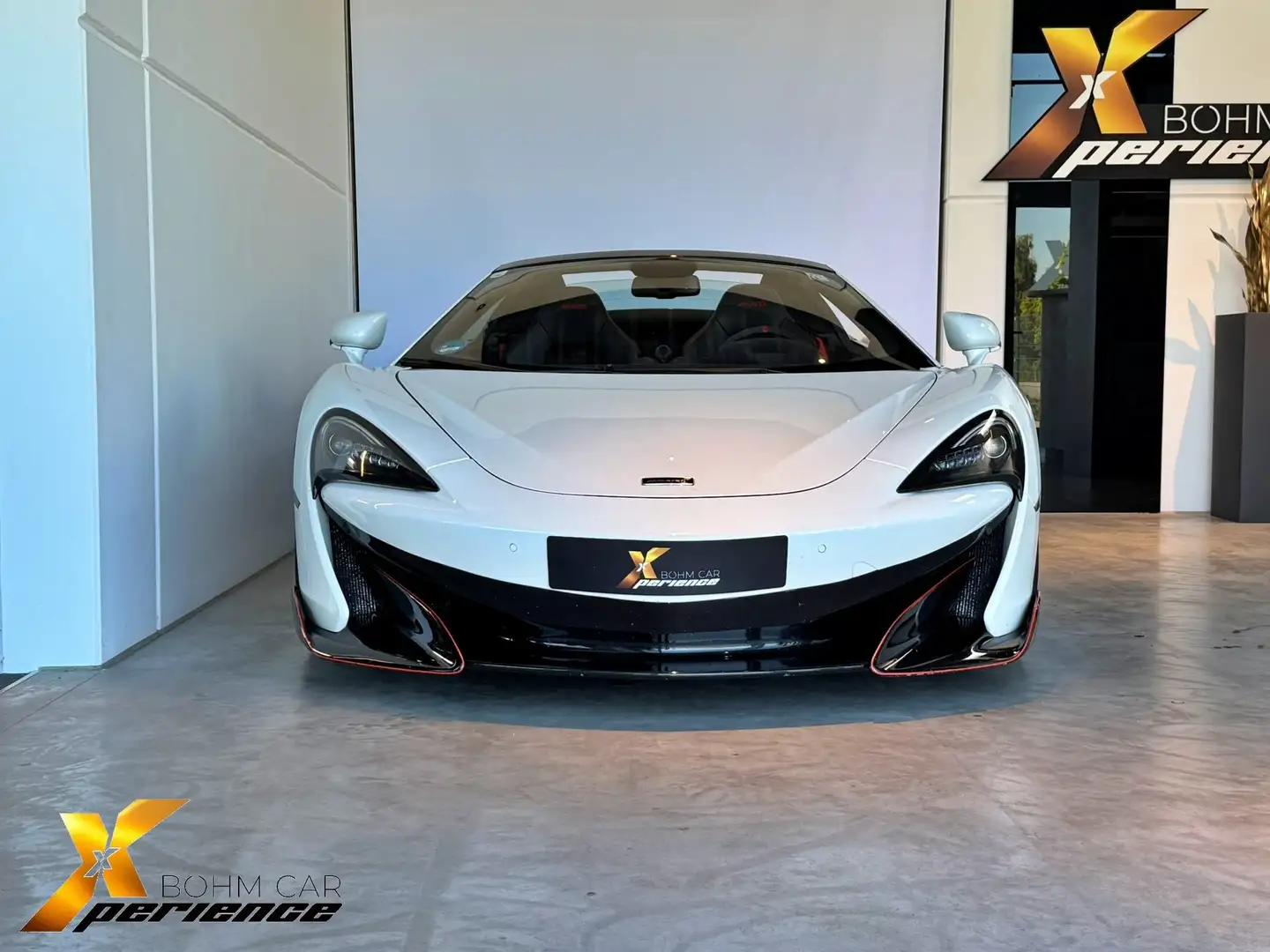 McLaren 600LT Spider - MSO - Carbon - Lift - Lux Pack Blanc - 2