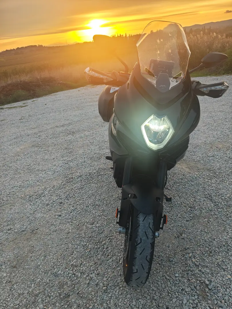 MV Agusta Turismo Veloce 800 R Чорний - 1