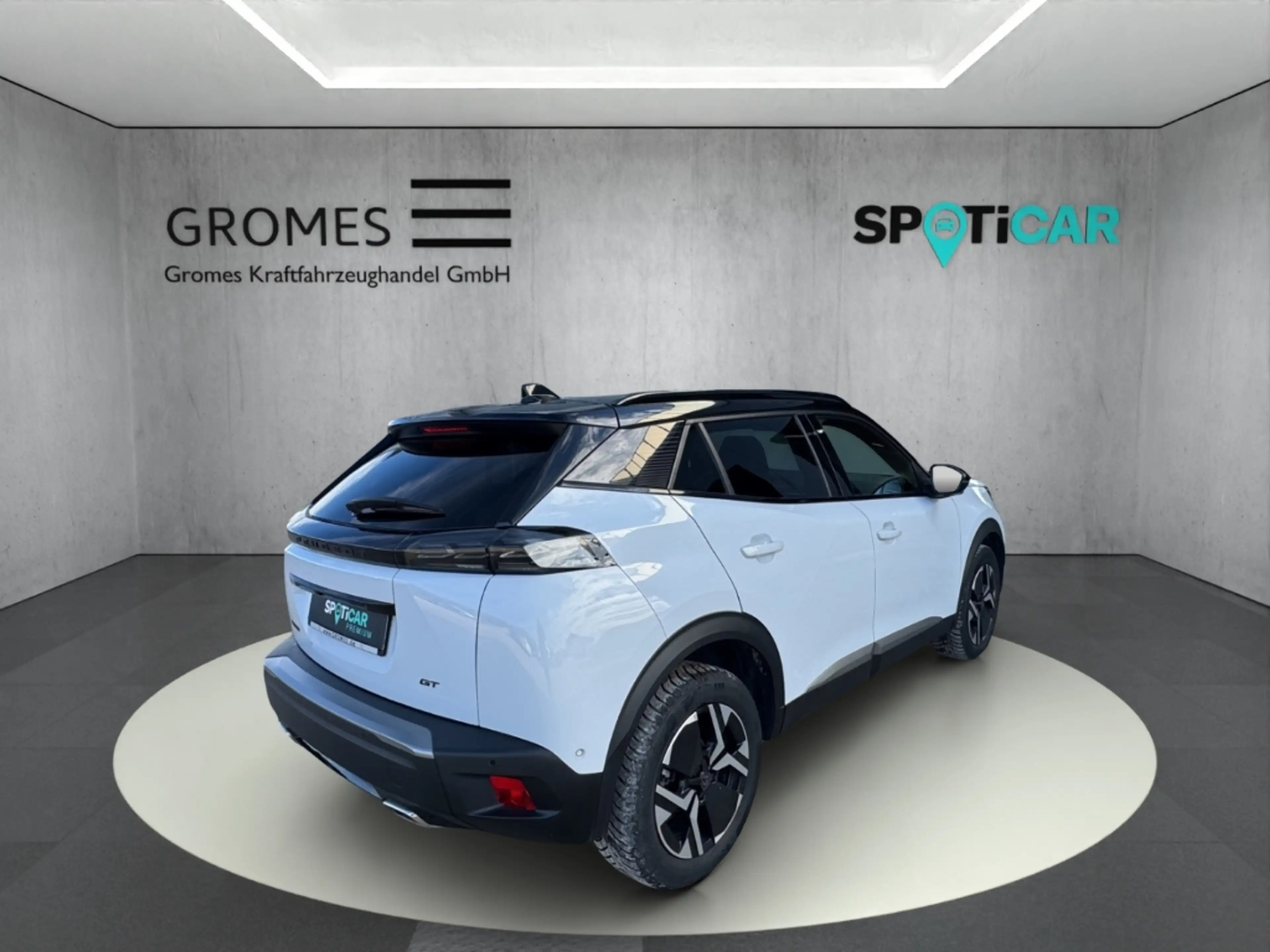 Peugeot 2008 Neuer GT PT 130 EAT8 Navi Leder 360 Kamera Massage — photo 3