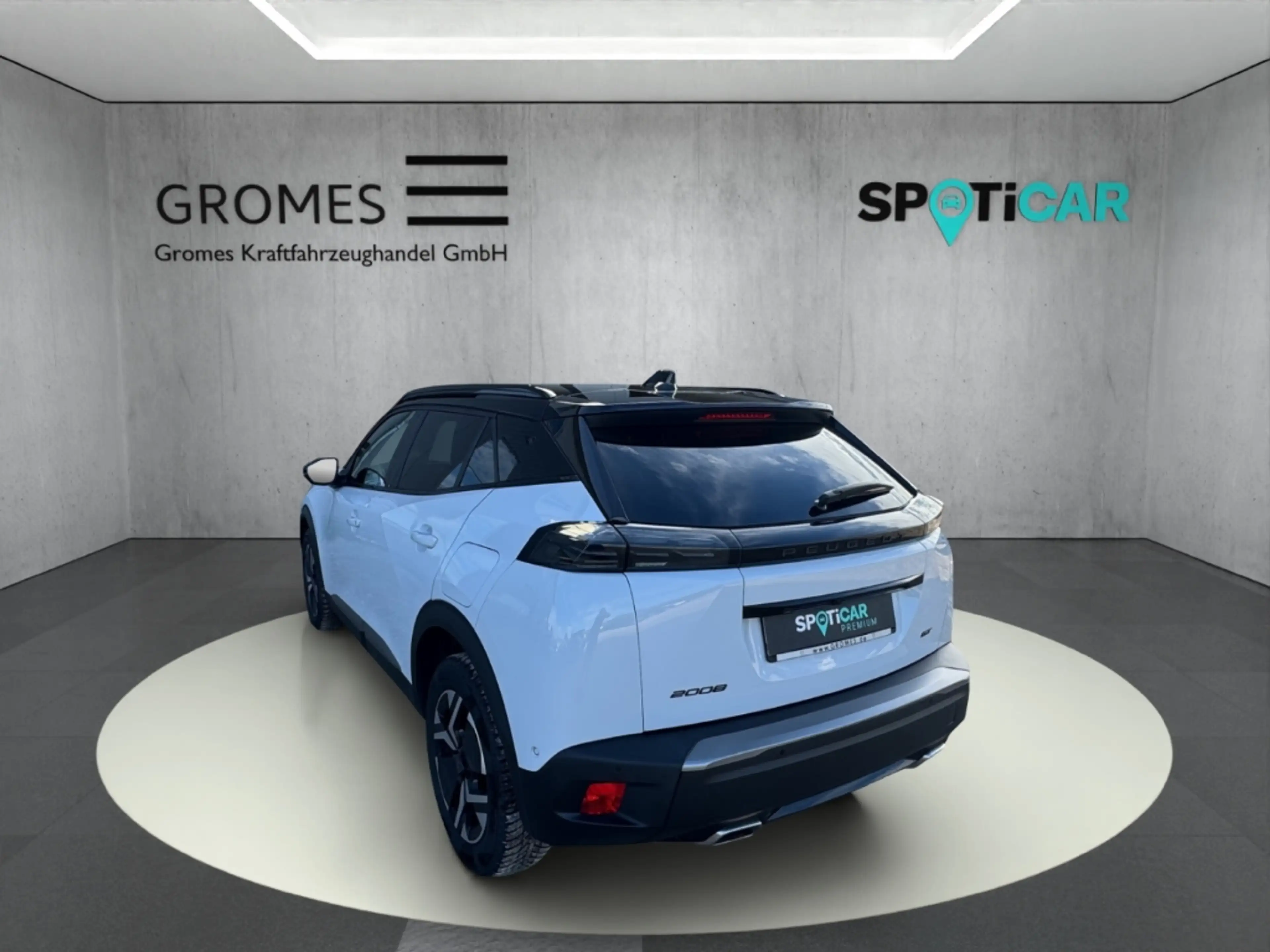 Peugeot 2008 Neuer GT PT 130 EAT8 Navi Leder 360 Kamera Massage — photo 5