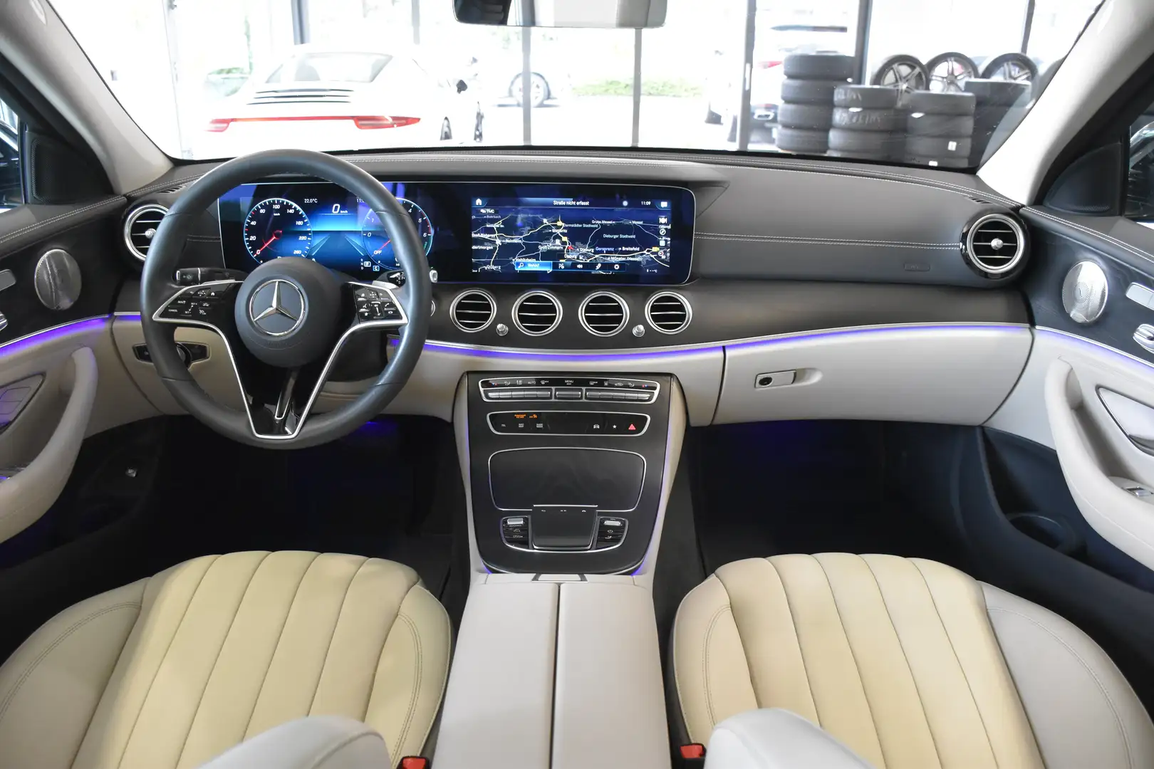 Mercedes-Benz E 300 E 300 de 4Matic T 9G AMG LINE"EXCLUSIVE"PANO"AHK" Schwarz - 1