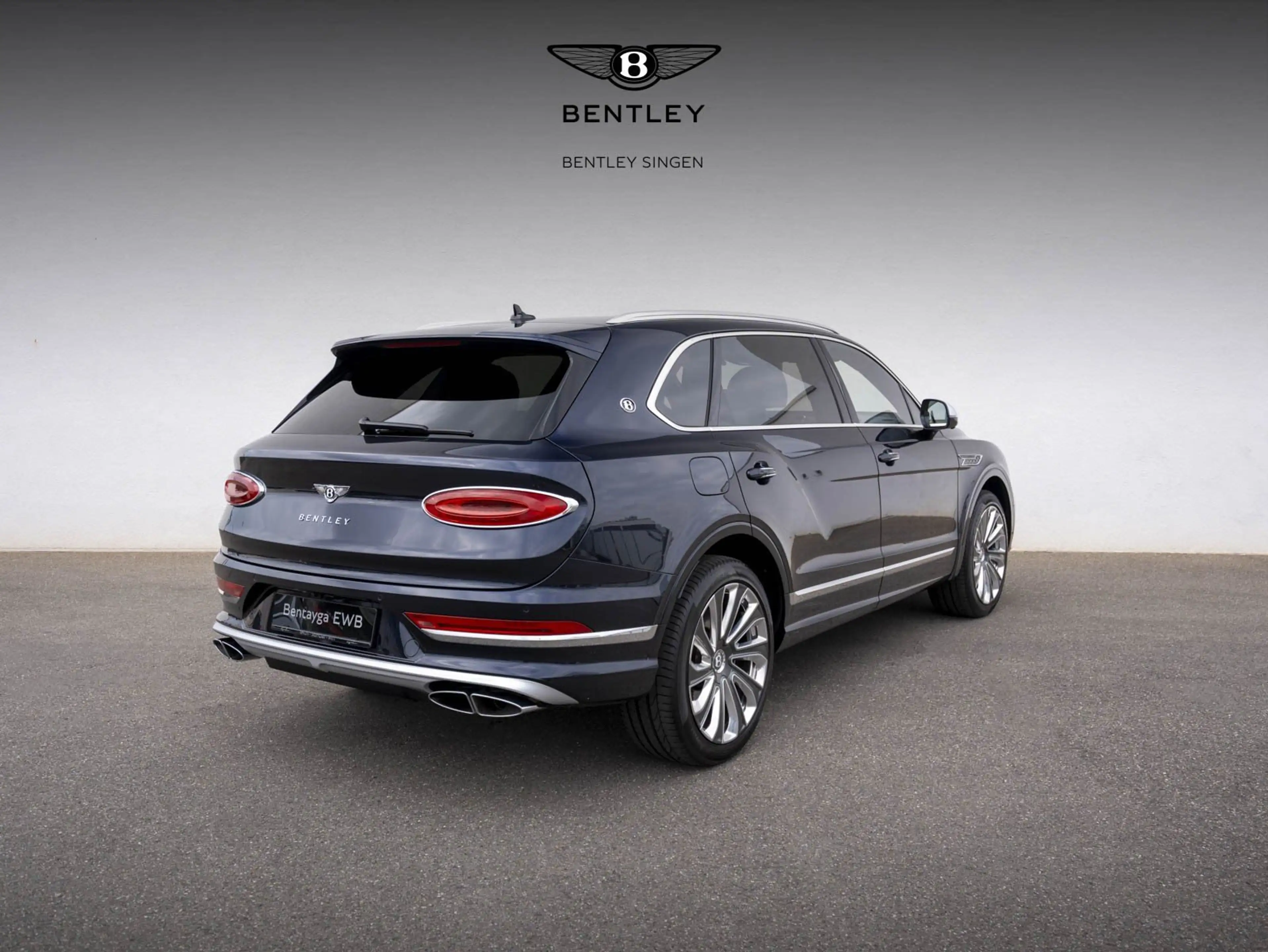 Bentley Bentayga EWB Mulliner V8 — photo 3