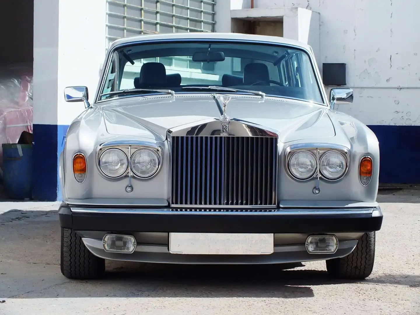 Rolls-Royce Silver Shadow II Grau - 1